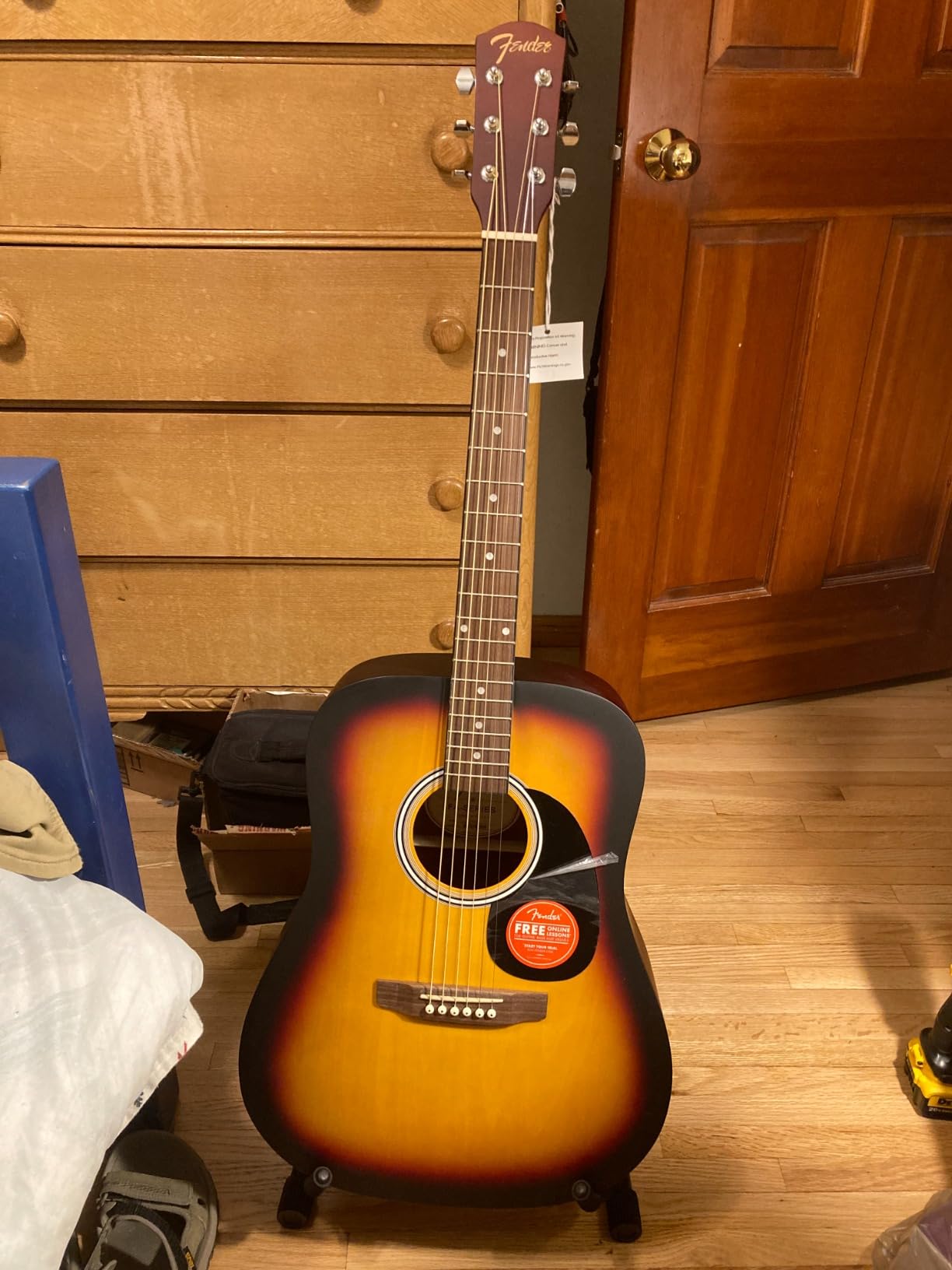 Fender FA-25 Dreadnought Acoustic Guitar, Beginner Guitar, with 2-Year Warranty, Includes Free Lessons, Sunburst customer photo 1