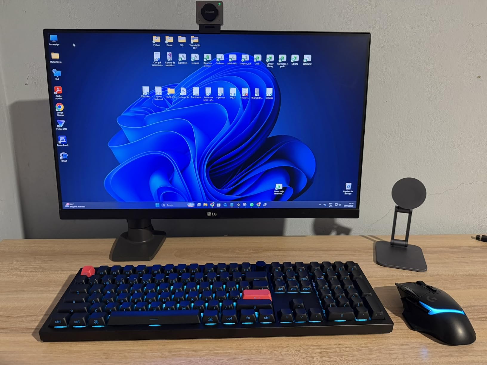 Keychron Q6 Max QMK/LAUNCHER Wireless Bluetooth/2.4 GHz/USB-C Custom Mechanical Keyboard customer photo 1