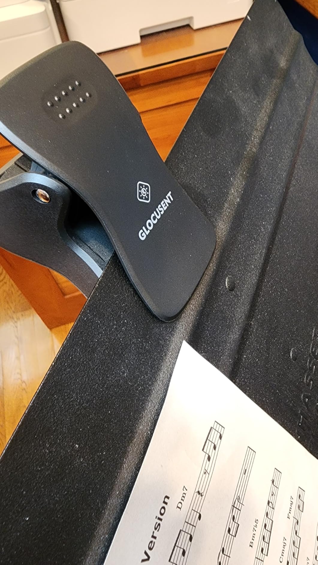 Glocusent Rechargeable Music Stand Light, 4000mAh Piano Light with EVA Case customer photo 1