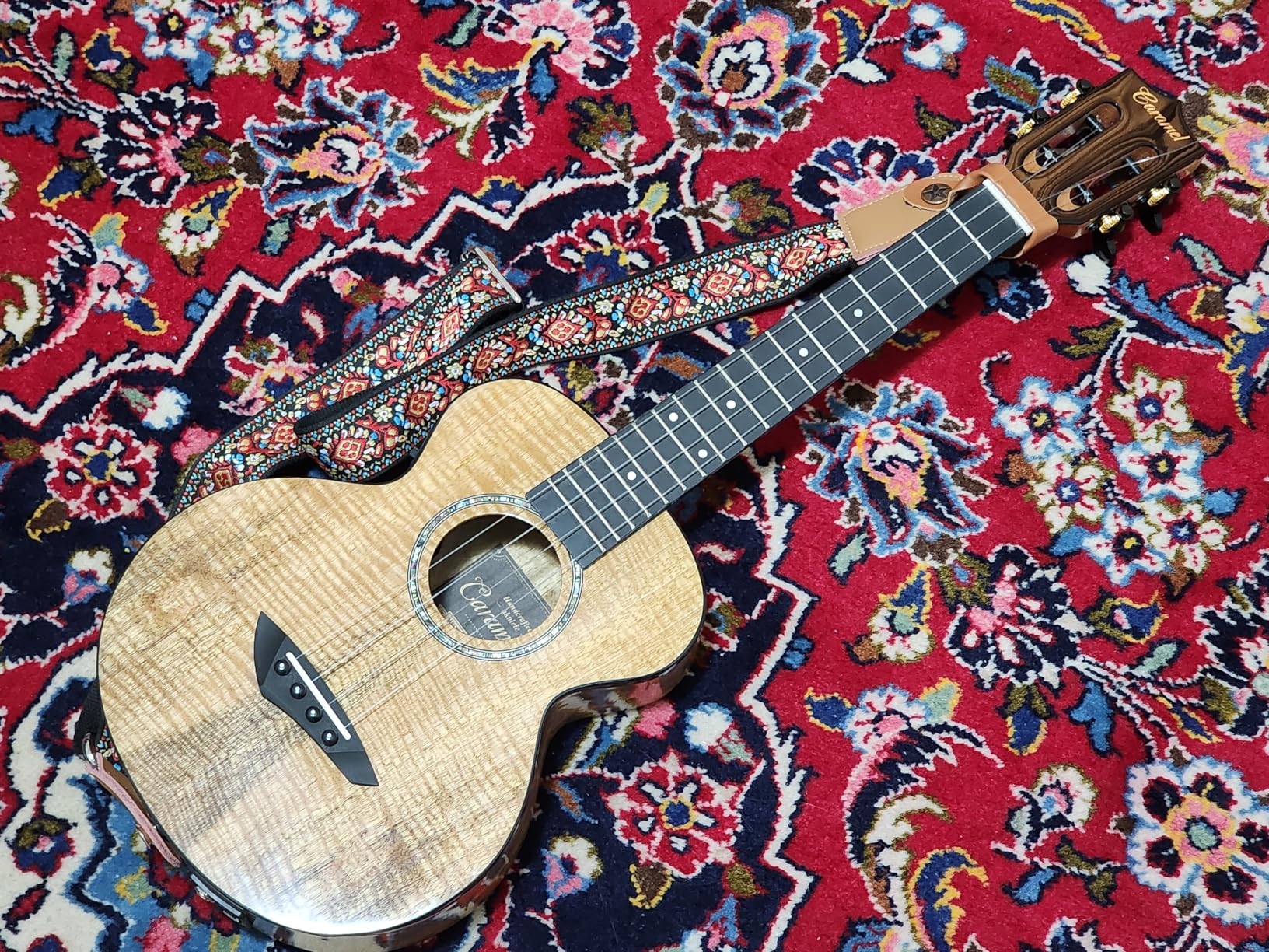 Caramel Glossy All Solid Mango Tenor Acoustic Electric Ukulele customer photo 1