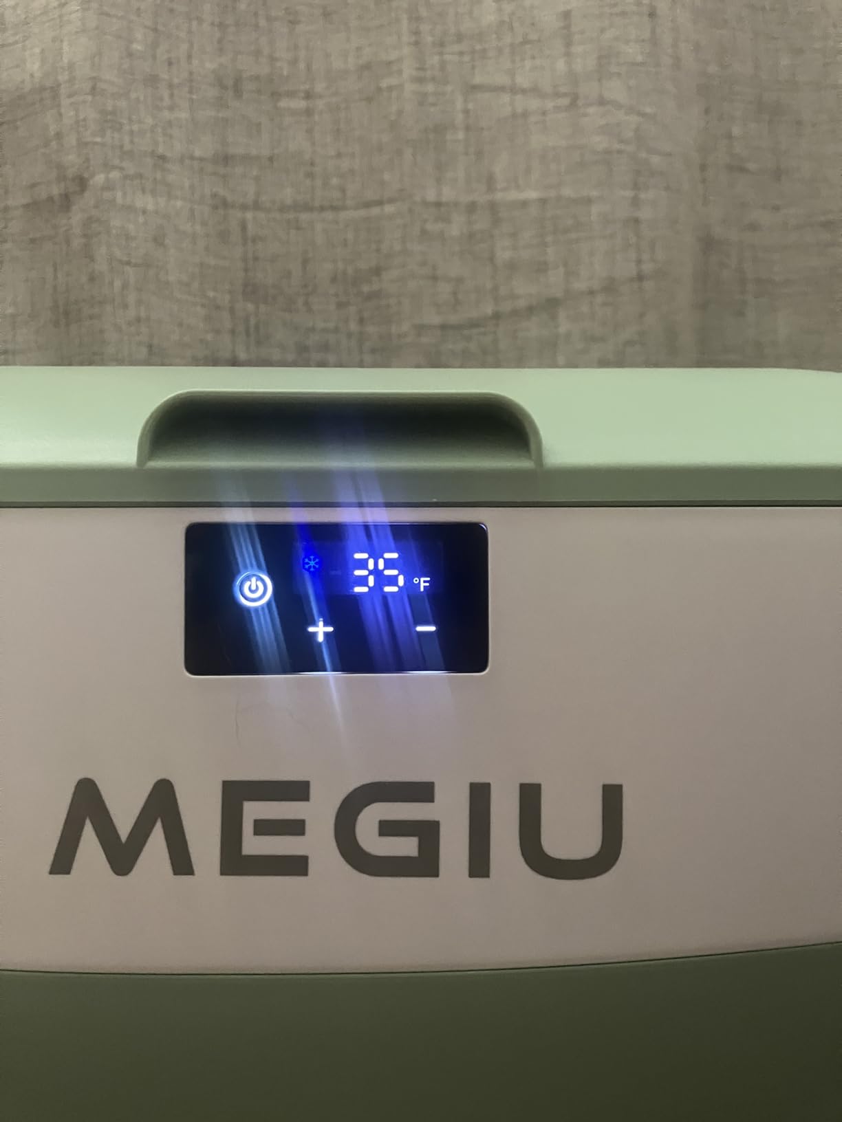 Megiu Car Refrigerator Portable Car Fridge 12V Refrigerator 23 Quart (22 Liter) Freezer Compressor Cooler 12V/24V DC 110～240 V AC for Outdoor Camping Travel Home Use -18℃~+15℃ (Blue) customer photo 1