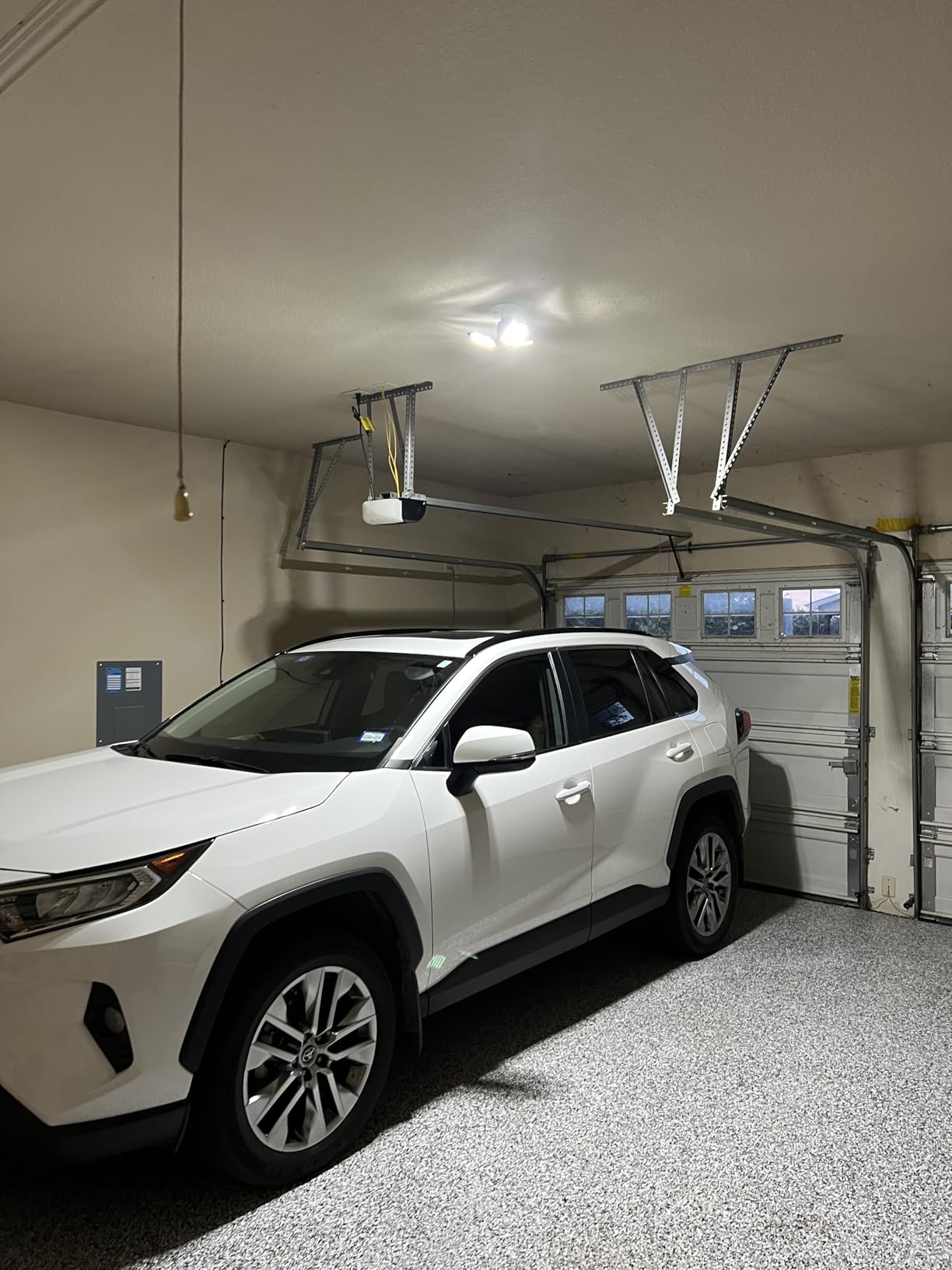 Motion Sensor Garage Light, 80W Motion Activated LED Shop Light for Stairway, Workshop, Basement (1Pack) customer photo 2