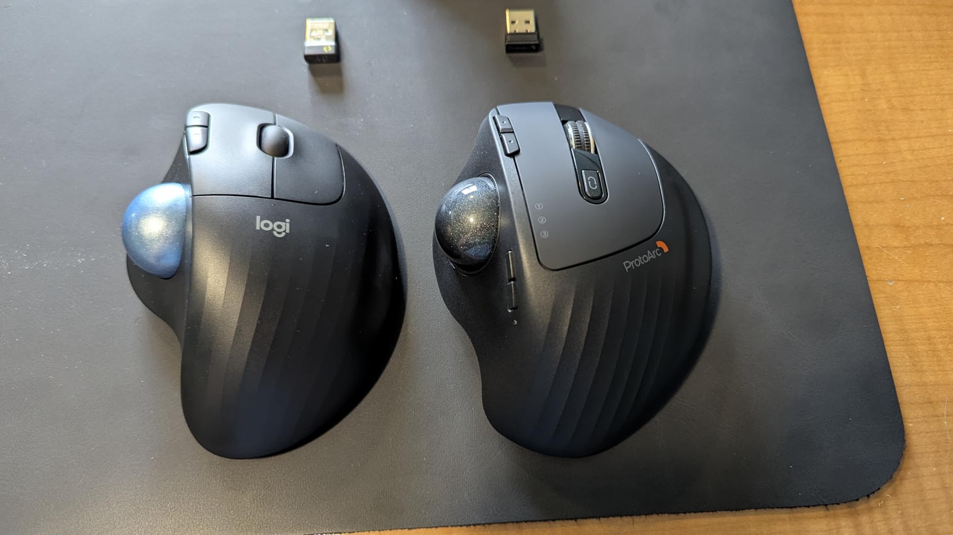 ProtoArc Wireless Trackball, EM01 NL Ergonomic Bluetooth Rollerball Thumb Mouse, Rechargeable Computer Laptop Mouse, Adjustable Angle & 3 Device Connection for PC, Mac, Windows - Gray Ball customer photo 2