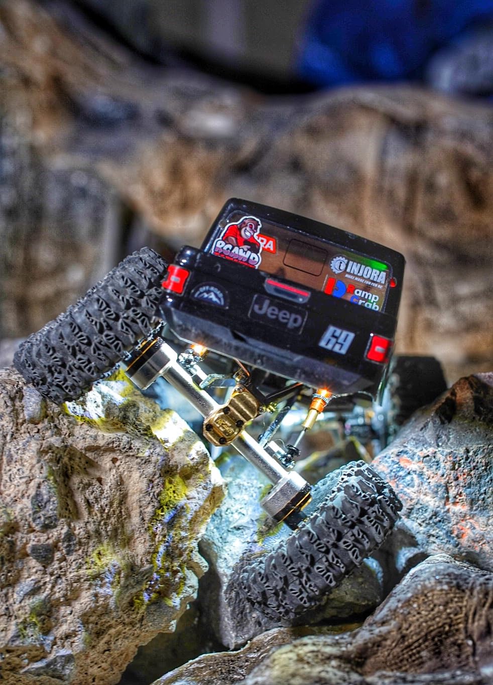 Axial SCX24 Jeep Gladiator RC Truck 4WD Rock Crawler Green AXI00005V2T3 | Brushed, RTR Ready-To-Run, Nothing Needed to Complete customer photo 1