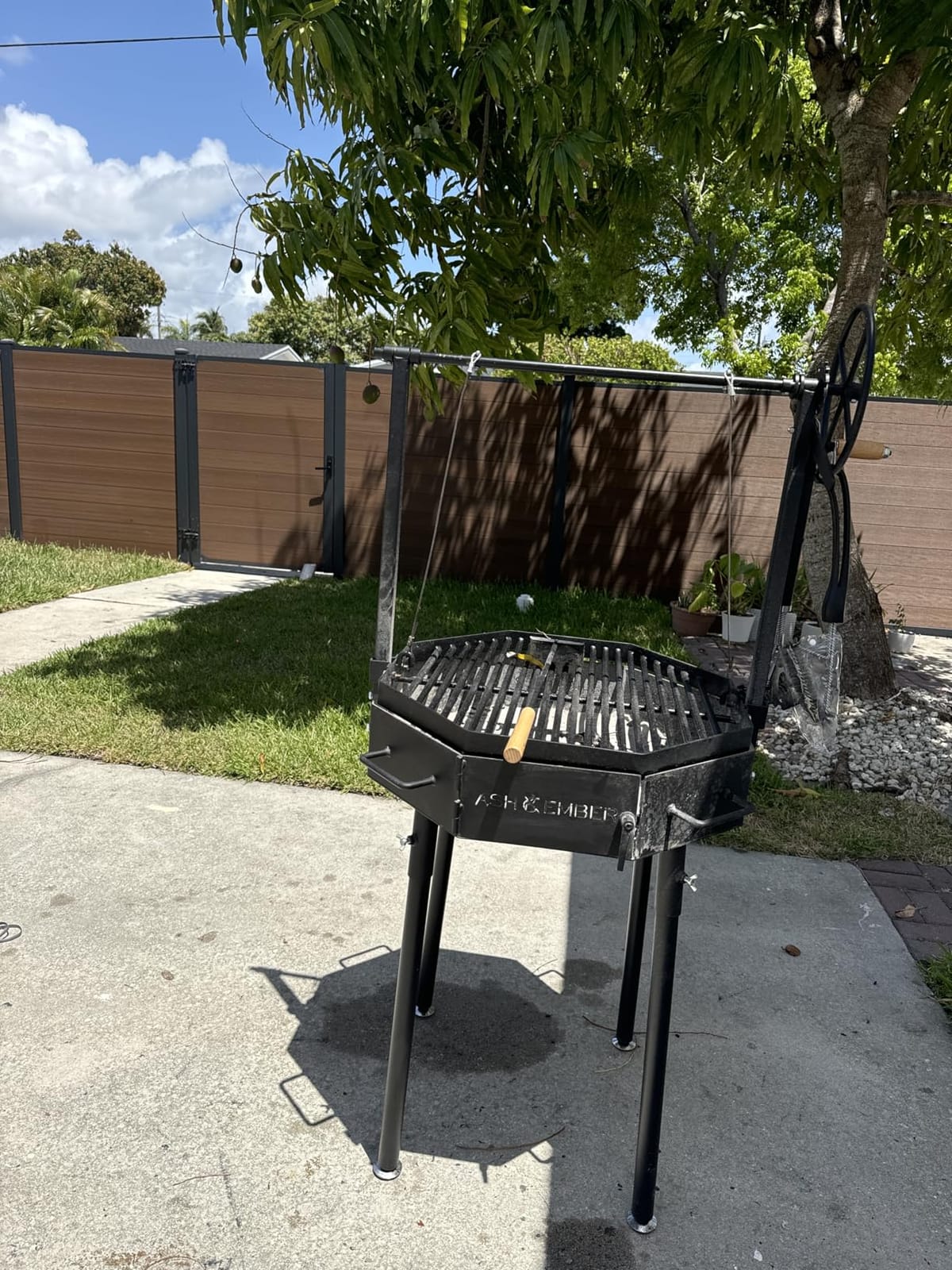 Ash & Ember Santa Maria Grill, Argentine Style Open Fire Grill, Adjustable Cooking Grate with Flywheel, BBQ Grill Comes with Cast Iron Skillet customer photo 1