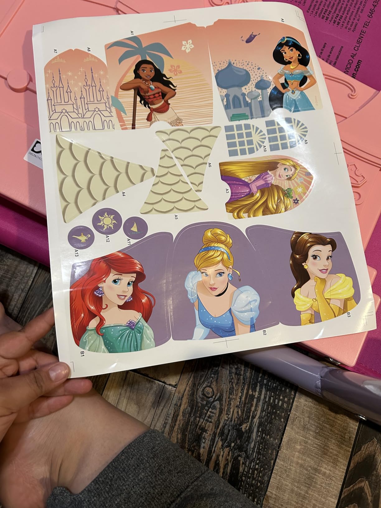 Delta Children Disney Princess 3D Toddler Bed, Pink customer photo 1