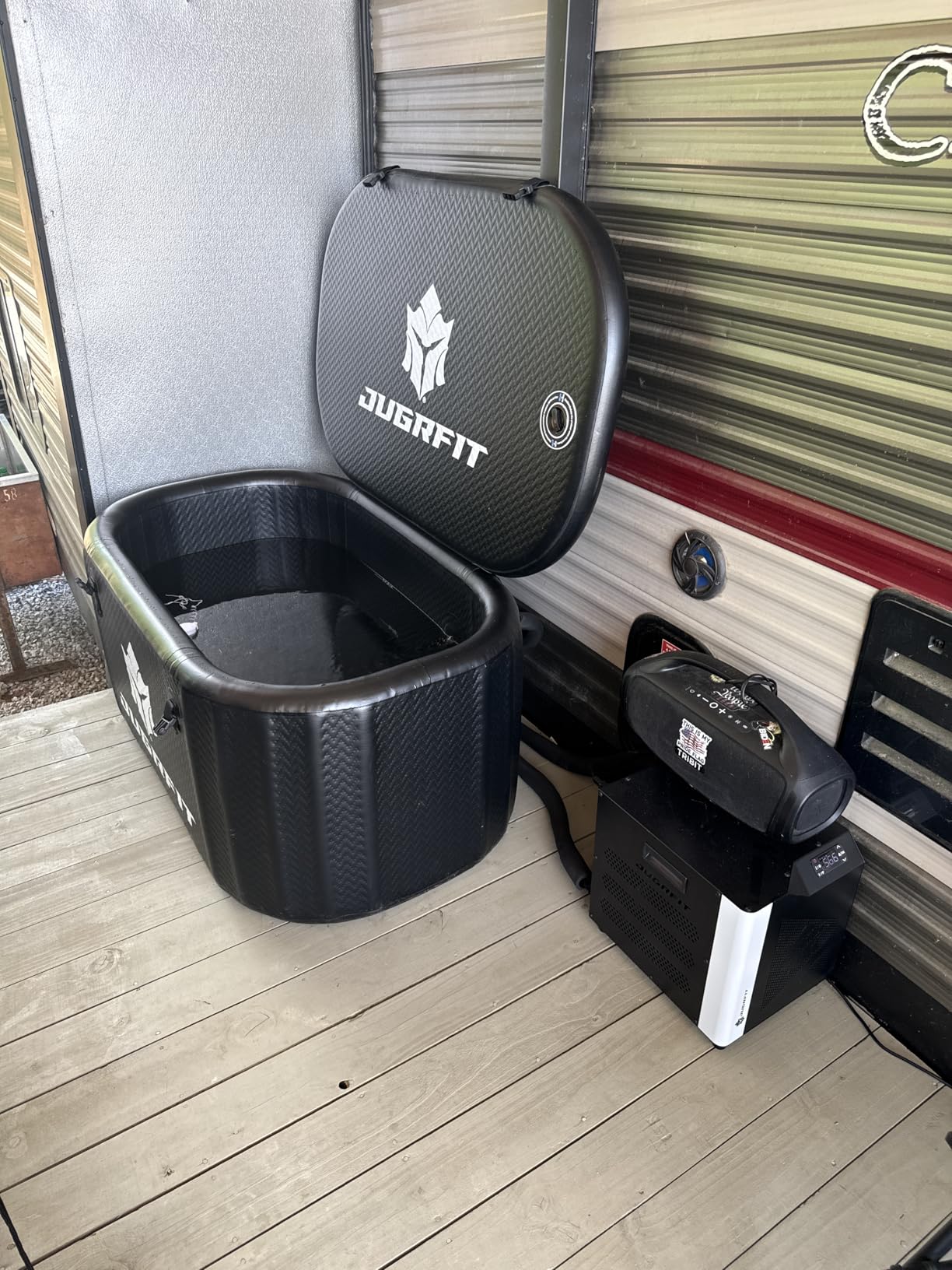 121-Gallon Luxury Pro-Grade Cold Plunge Tub with 1050W Water Chiller – Ice-Free At-Home Recovery, Built-In Filtration, Weatherproof & Durable customer photo 2