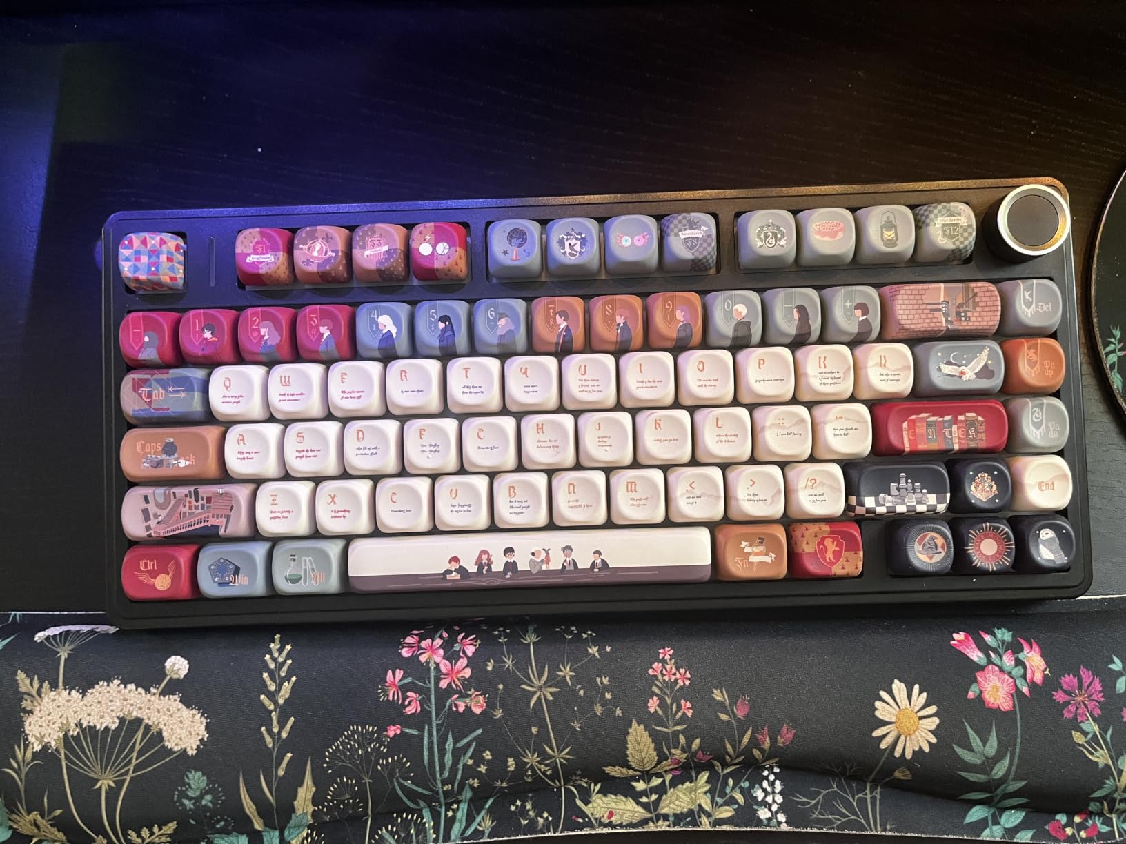 AULA F75 75% Wireless Mechanical Keyboard, Hot Swappable Creamy Keyboard, Pre-lubed Greywood Switches RGB Backlit Gaming Keyboards, 2.4GHz/Type-C/BT5.0 (Cool Black) customer photo 2