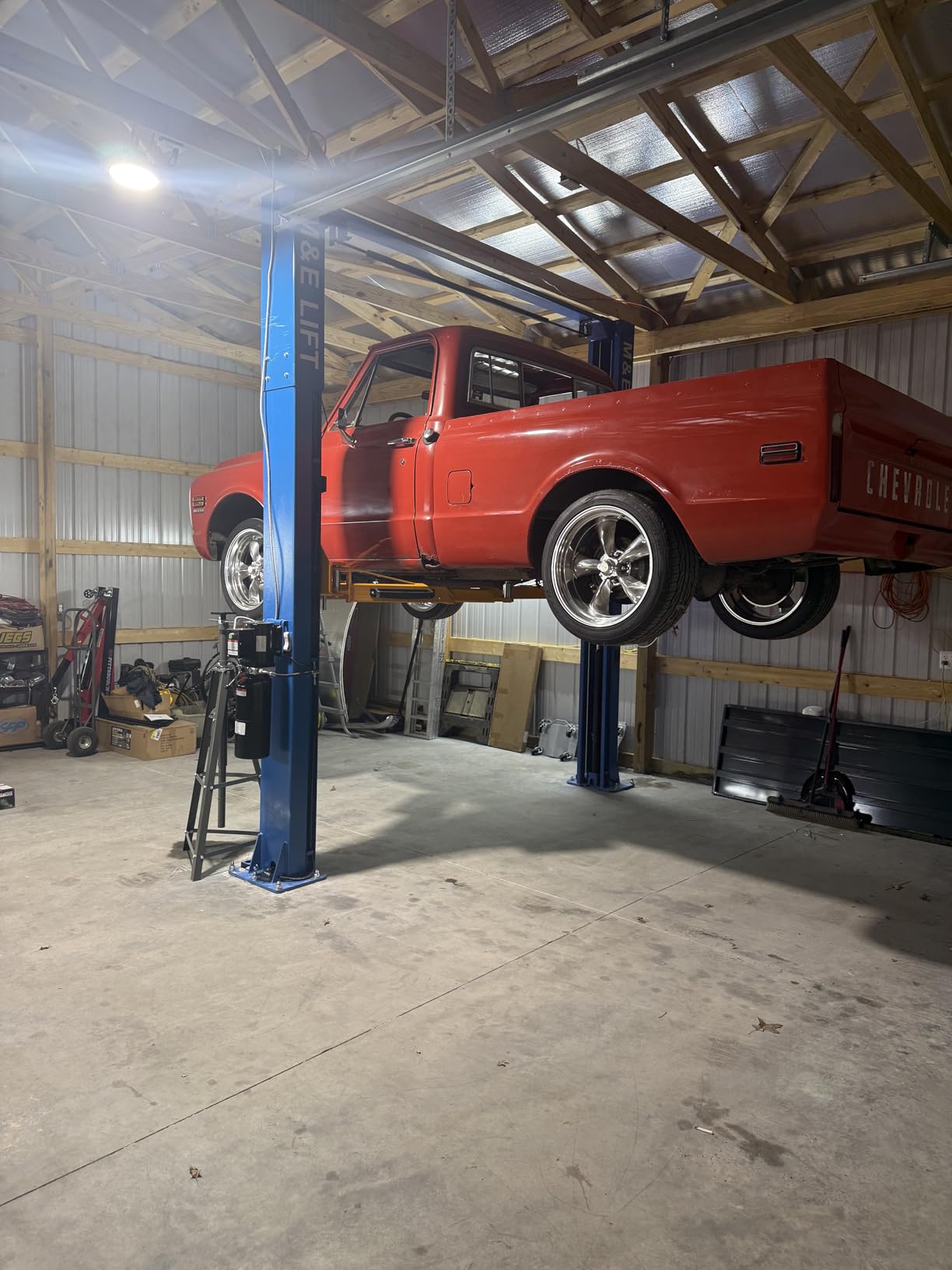 2 Post Lift 11000lbs Two Post Lift Auto Lift Car Lift Hoist Equipment LM1100S customer photo 1