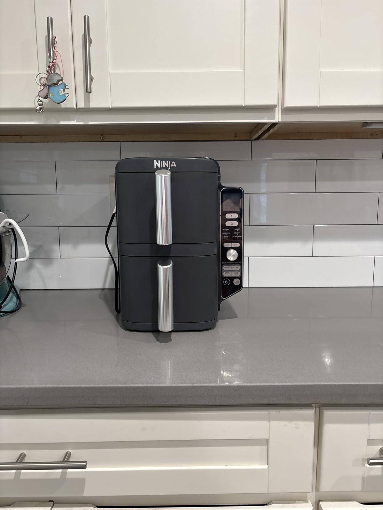 Ninja Air Fryer, 10QT DoubleStack XL 2-Basket, Compact Design, Cooks 5lb Whole Chicken, Feeds Up to 8 People, 6-in-1 Air Fryer, Roast, Bake & More, Easy to Clean, Dishwasher Safe Parts, Grey, SL401 customer photo 2