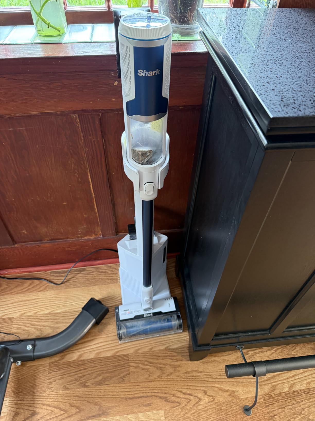 Shark Clean & Empty Cordless Stick Vacuum, White & Blue, BU3523 | Auto-Empty, Lightweight, HEPA Filter, Exclusive Motorized Hand Tool for Pet Hair, Carpets & Hard Floors, 40-Min Runtime customer photo 1