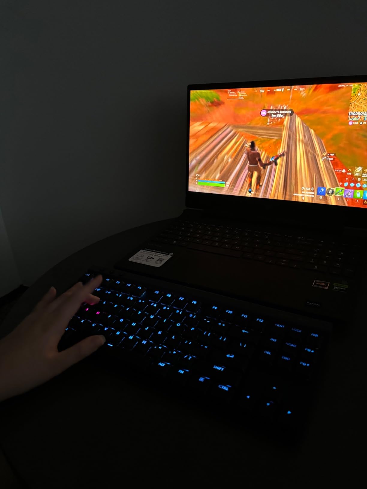 Logitech G515 Lightspeed TKL Wireless Gaming Keyboard (Linear) - Black | LIGHTSPEED wireless, LIGHTSYNC RGB, thin tenkeyless design, double-shot PBT keycaps, mechanical switches customer photo 1