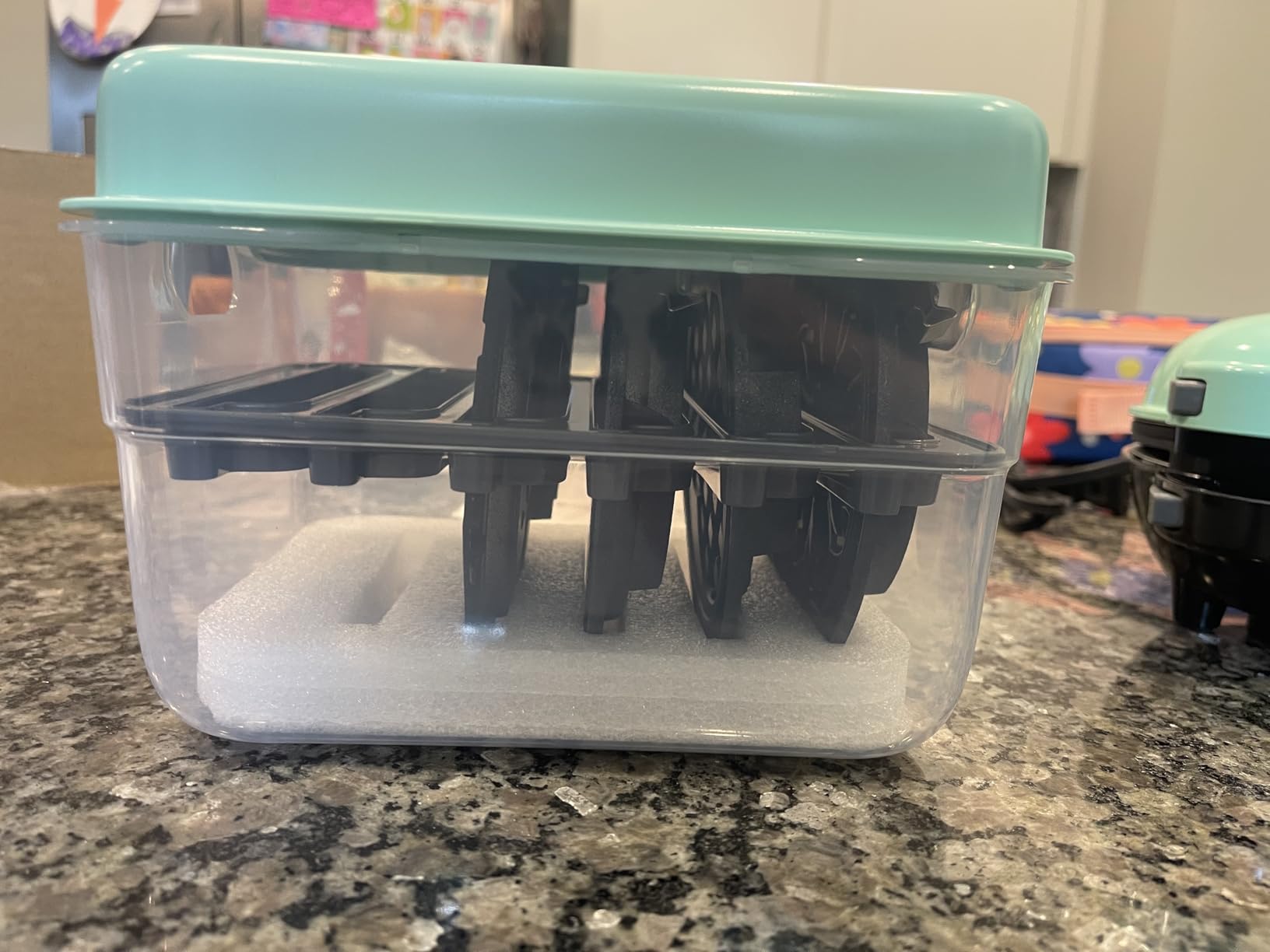 Dash MultiMaker Mini Maker System - Compact Waffle Maker for Family Breakfasts - Removable Griddle Plates & nonstick surface - 6 Plates & Storage Case - Aqua customer photo 2
