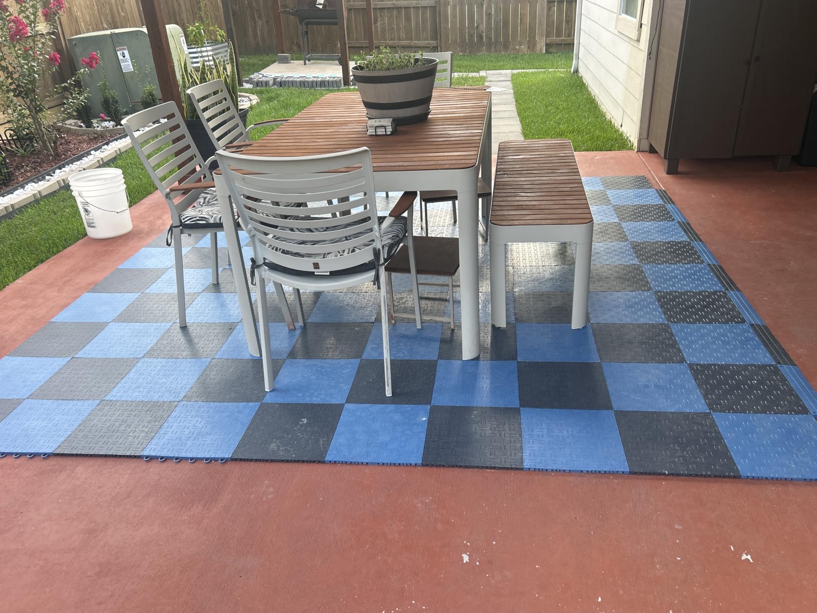 VEVOR Garage Floor Tiles 12 x 12 x 0.53 inch, Interlocking Design Ease of Installation Double-Sided Texture Non-Slip Sturdiness, for Garages, Basements, Repair Shops, Graphite Gray, 50 Pack customer photo 1