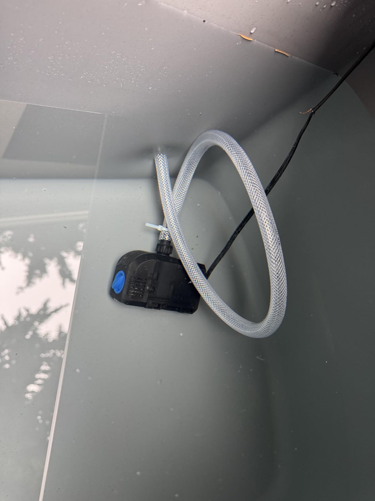 Frozin 400 Cold Plunge Tub. High-efficiency Foam Insulation for Superior Ice Retention over Uninsulated Barrel or Inflatable Ice Baths. 100 Gallon Frozen Capacity. customer photo 2