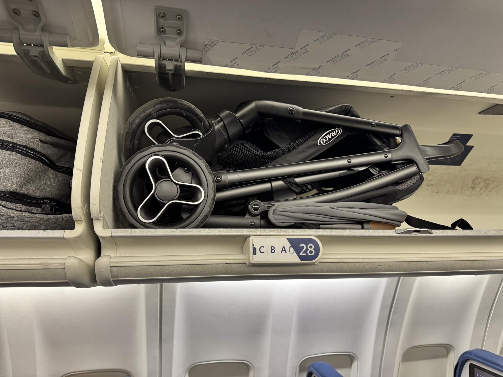 Graco Ready2Jet Travel System - Compact Travel Stroller with Automatic Fold and SnugRide Lite Infant Car Seat customer photo 1