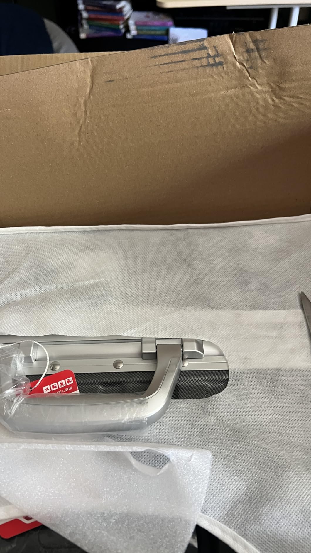 28 Inch Zipperless Checked Luggage, Charcoal Metallic customer photo 2