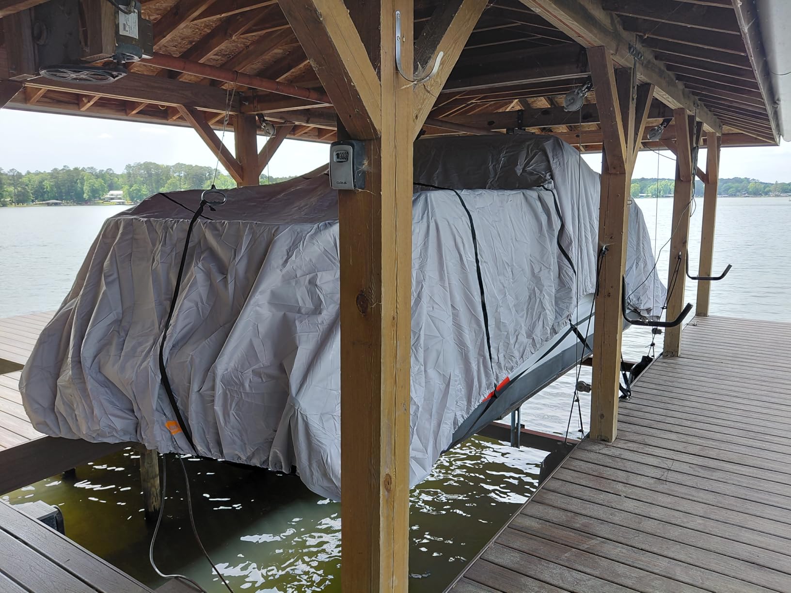 RVMasking Pontoon Boat Cover, 1400D Reinforced, Motor Cover, 17-20ft, Blue customer photo 1