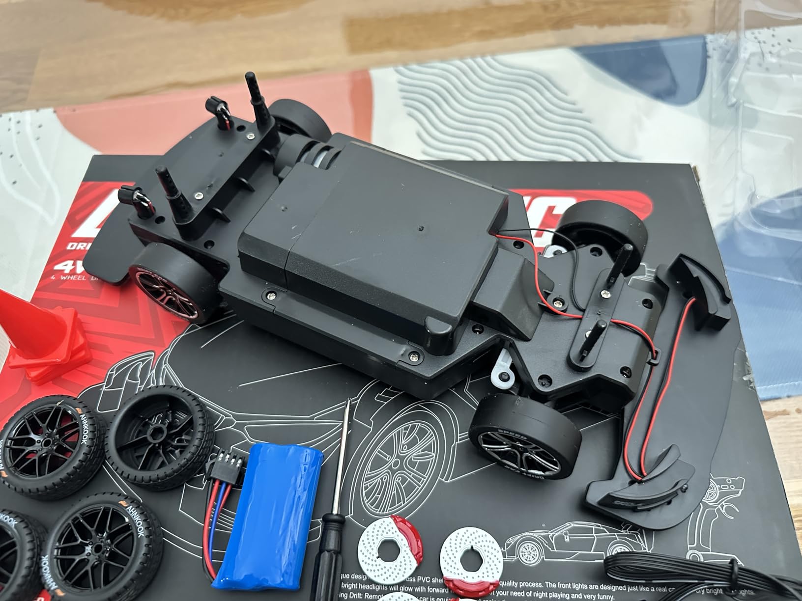RC Drift Car, 1:16 Scale Drifting RC Cars 2.4GHz 4WD 40km/h customer photo 2