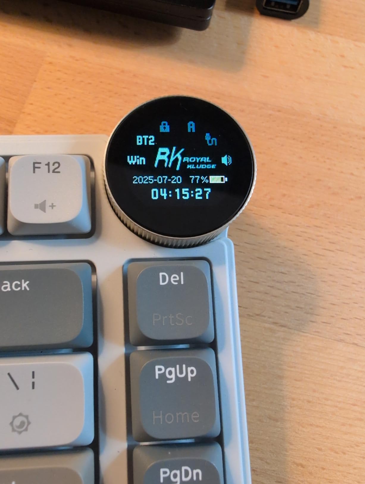 RK ROYAL KLUDGE N80 Low Profile Mechanical Keyboard w/Smart Display Screen | 75% Top Mount 3-Modes Wireless Mechanical Keyboard with Knob, Software Support, Massive Battery, Custom Switch, Retro Red customer photo 1