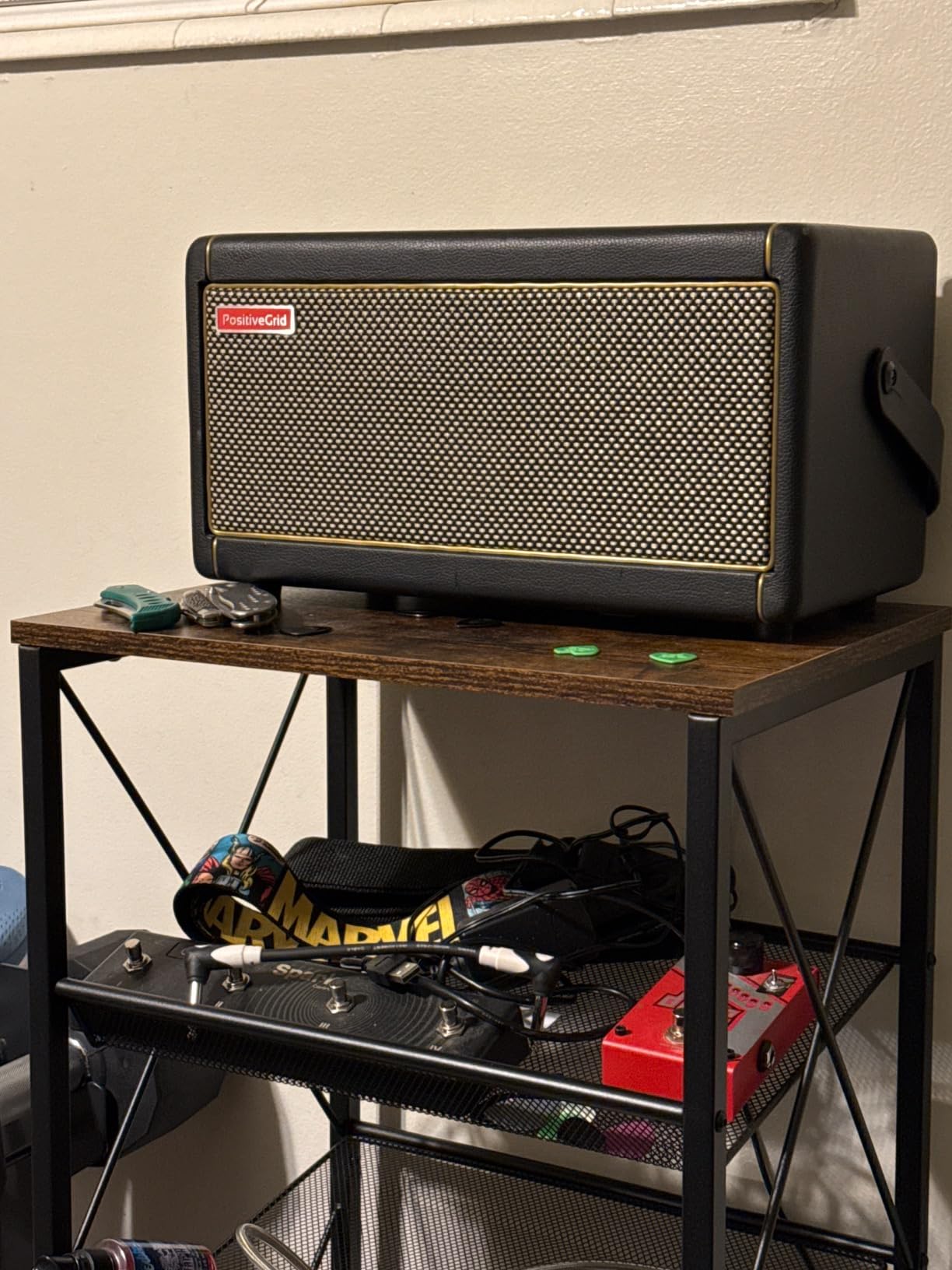 ThreeHio Guitar Pedal Organizer, 5 Tier Tuner Pedal Storage Shelf, Vintage Pedal Board Holder Stand customer photo 2