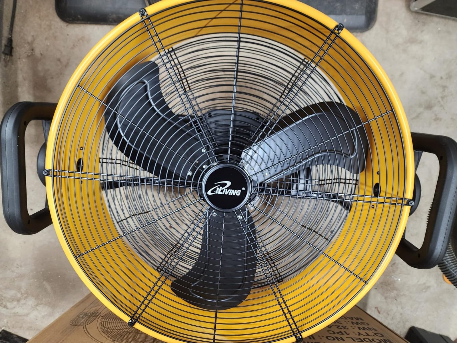 iLiving 36 Inches 16000 CFM Heavy Duty High Velocity Barrel Floor Drum Fan with DC Brushless Motor, Stepless Speed Adjustment for Workshop, Garage, Commercial or Industrial, UL Safety Listed customer photo 2