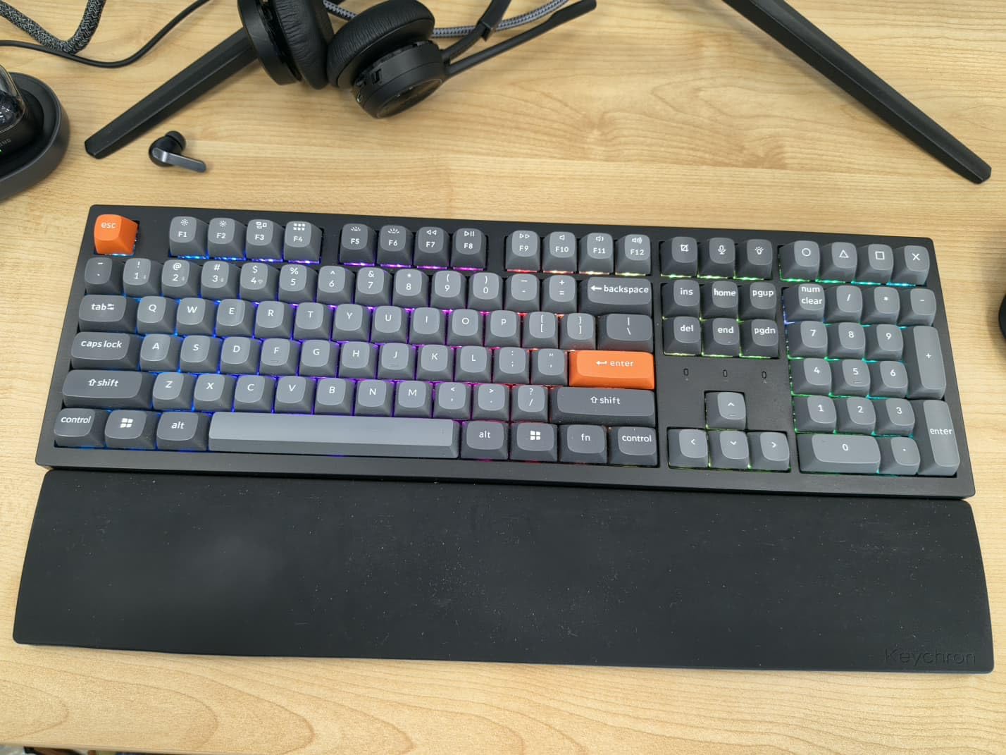 Keychron K10 Max QMK Wireless Custom Mechanical Full-Size Keyboard | 2.4 GHz Wireless & Bluetooth with Hot-swappable Apex Brown Switch Compatible with Mac Windows Linux - Black customer photo 1
