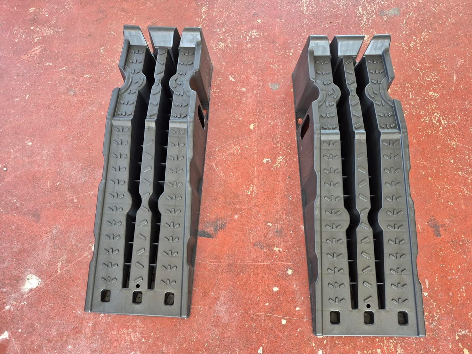 Nilight Car Ramps, 6.7 Inch Lift Vehicle Service Ramps, 16,000lb. GVW Capacity Per Pair, Heavy Duty Ramps for Trucks, SUVs and Cars customer photo 1