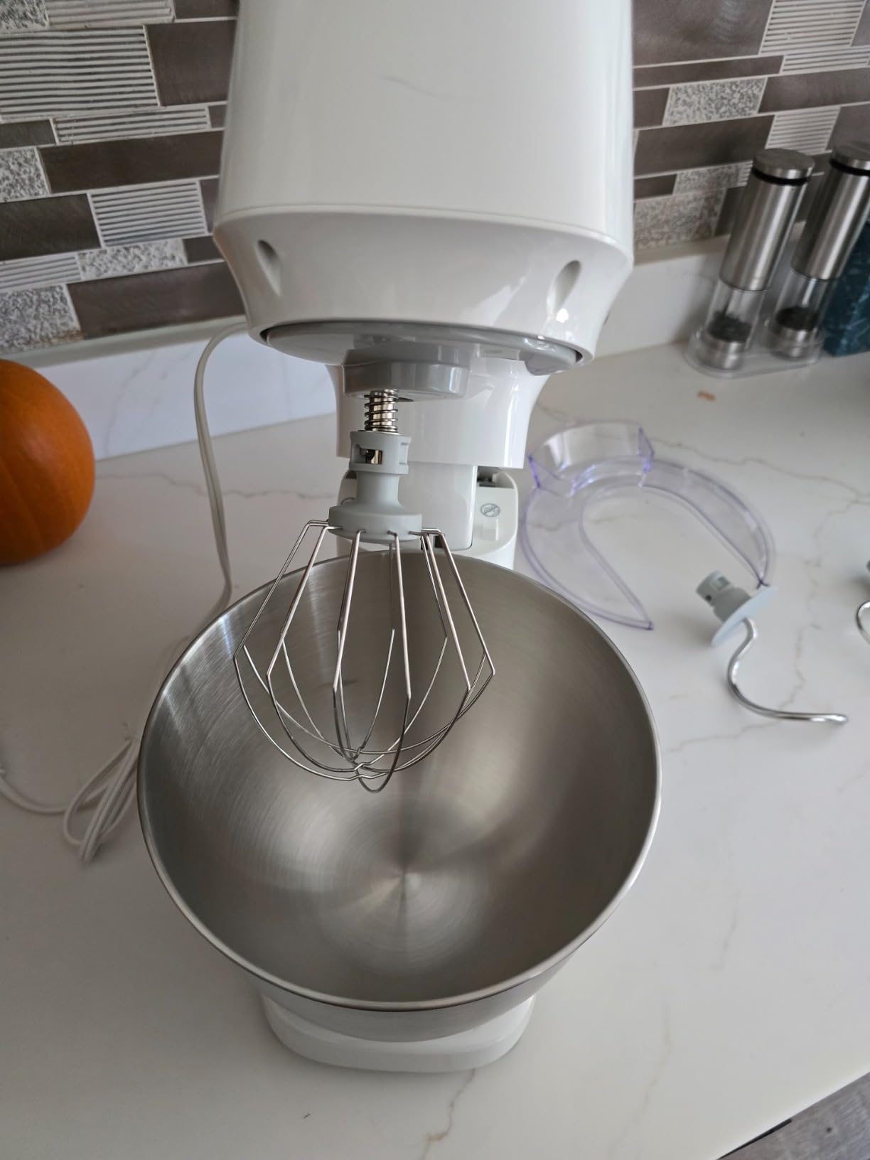 Betty Crocker 10-Speed Stand Mixer, 300 Watts, BC-4325W, White | 3.7-Qt Stainless Steel Mixing Bowl, Includes Dough Hook, Whipping Whisk & Flat Beater with Scraper, Splash Guard customer photo 2