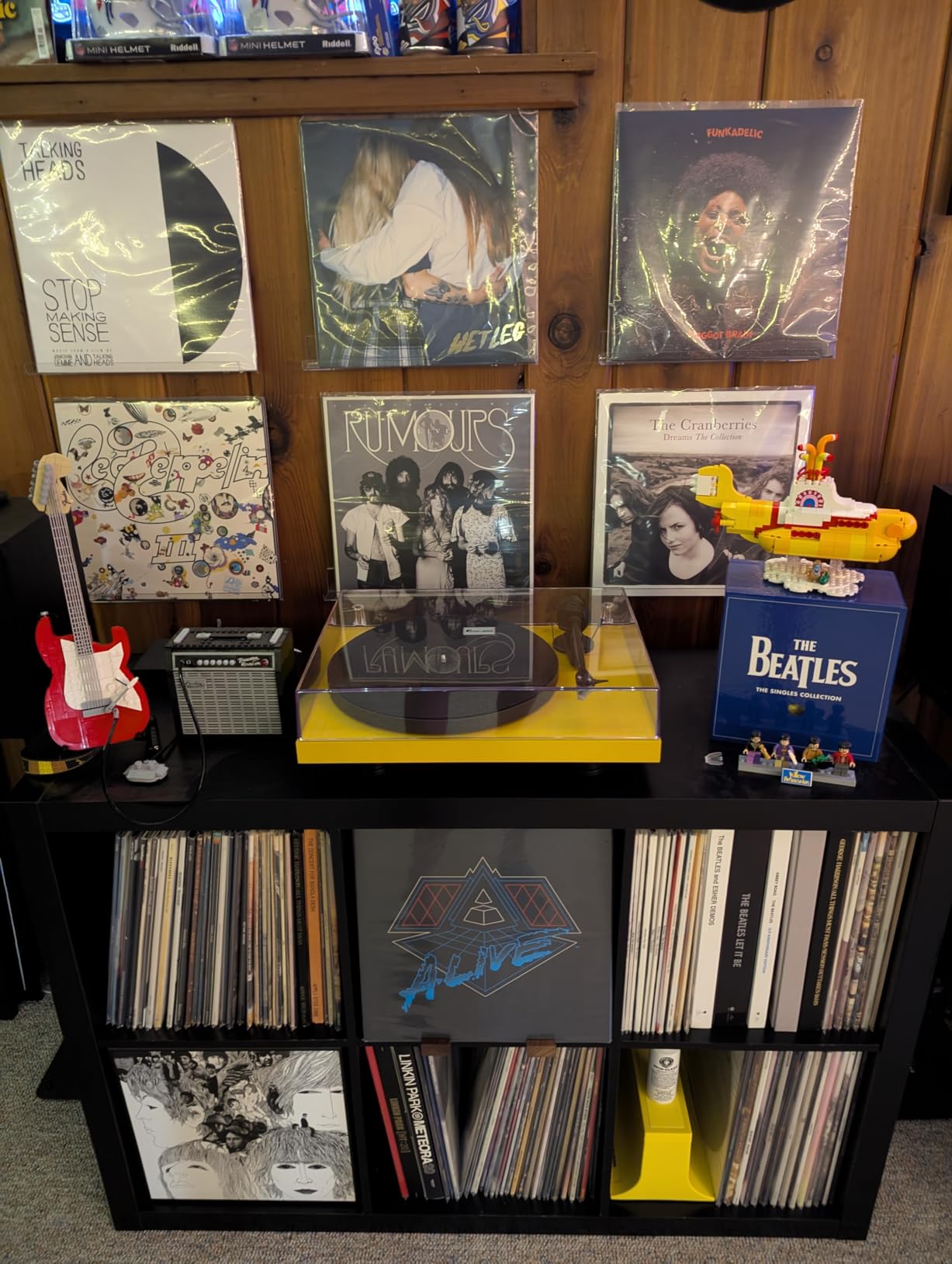 Pro-Ject Debut EVO 2 Next Generation Audiophile Turntable with Carbon Fiber Tonearm, Electronic Speed Selection and pre-Mounted Pick it MM EVO Cartridge, Made in Europe (Black Satin) customer photo 2