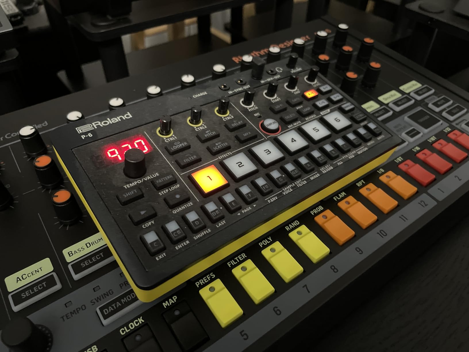 Roland AIRA Compact P-6 Creative Sampler | Granular Sound Design, Powerful Sequencer, Onboard Keyboard, Custom Loops, Built-In Mic customer photo 1
