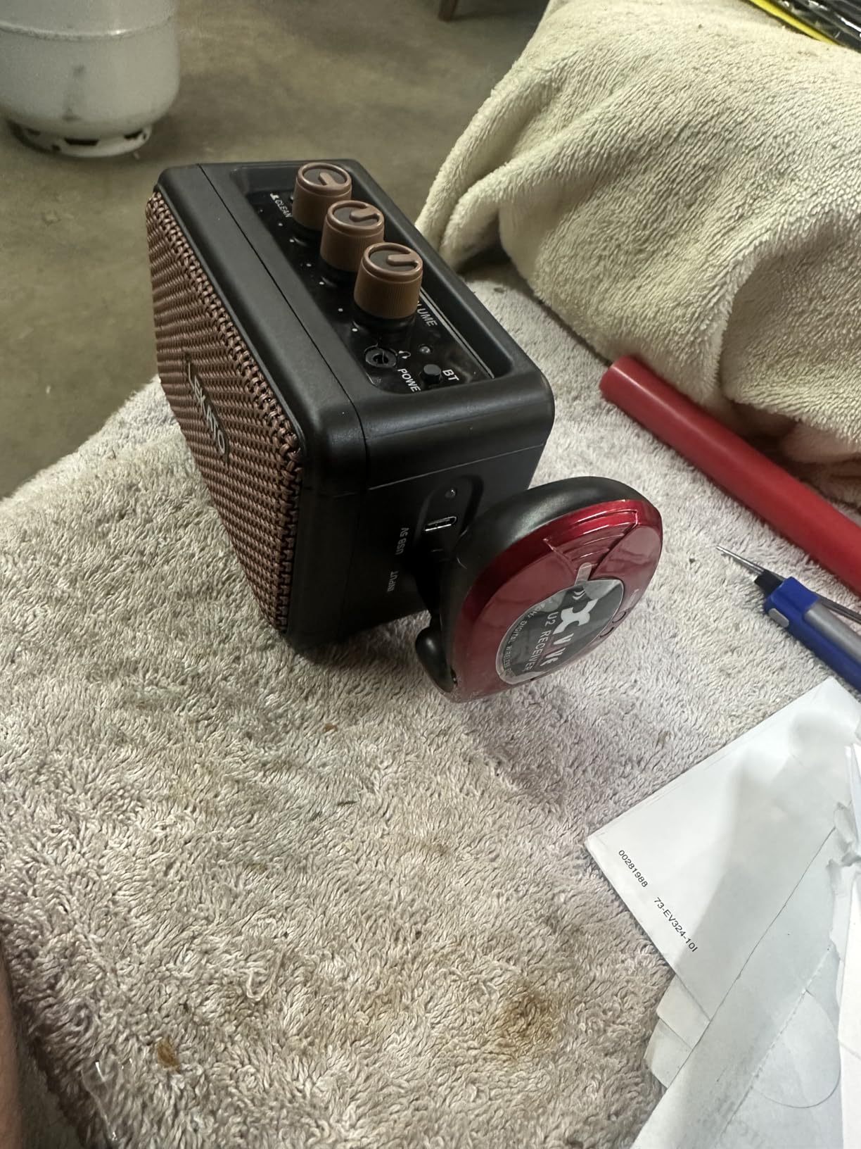 LEKATO Mini Guitar Amplifier, Dual Speakers 5W, Rechargeable Electric Guitar Amp Bluetooth with Clean Overdrive, 6H Working, Headphone Jack, Portable Small Amp for Practice AG-04 (Brown) customer photo 2