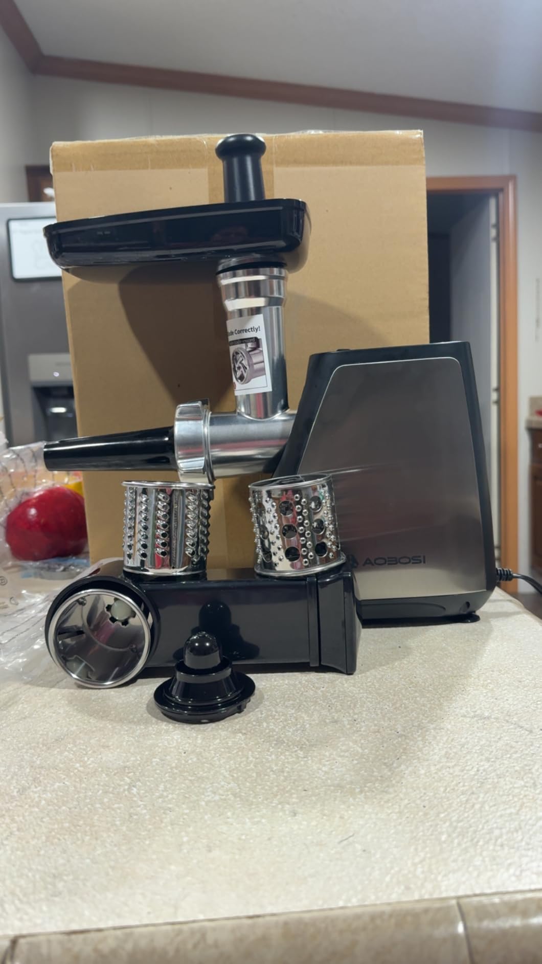 AAOBOSI Meat Grinder, 4-In-1 Meat Grinder Electric [2800W Max] with 3 Slice, Shred Blades,2 Blades,3 Plates,Sausage Stuffer,Kubbe Kit, for Home Kitchen Use, Stainless Steel customer photo 2
