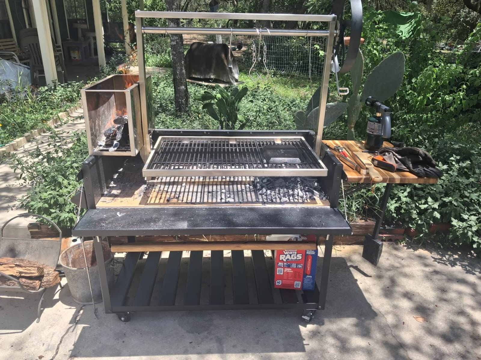 Backyard Discovery Argentine Santa Maria Heritage Wood Fire & Charcoal BBQ Grill with Adjustable Grill Grates, Fire Bricks, Heavy-Duty Steel, S-Hooks, Acacia Wood Table for Outdoor Gaucho Grilling customer photo 1
