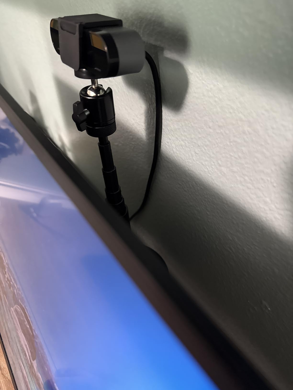 JCWINY Webcam Stand, 28 Inch Web Cam Stand for Desk, Adjustable Webcam Mount Camera Stand for Logitech Webcam C922 C930e C920S C920 C615 C960 C920x BRIO 4K NexiGo N60 and Others customer photo 1