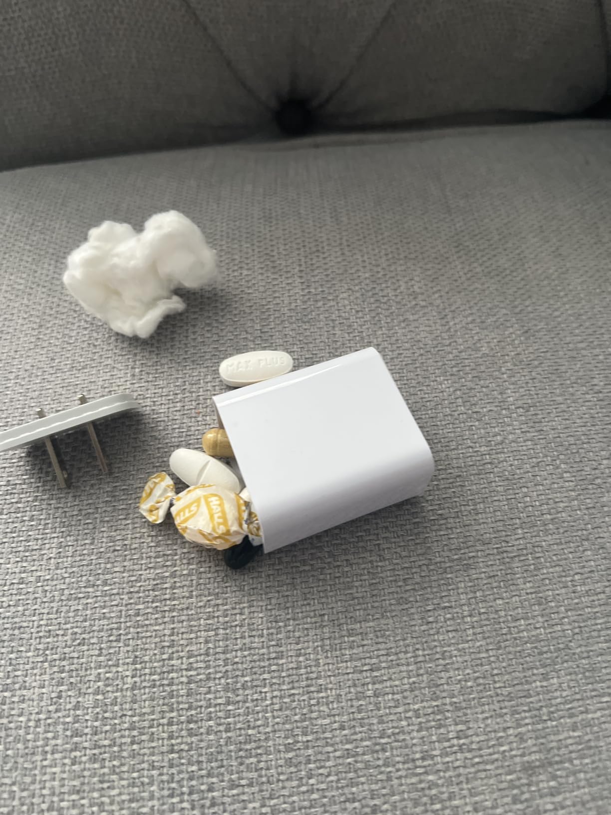 Plug Storage Realistic Looking Charger with Storage Hiding Places for Valuables Charger Diversion Safe, White customer photo 1