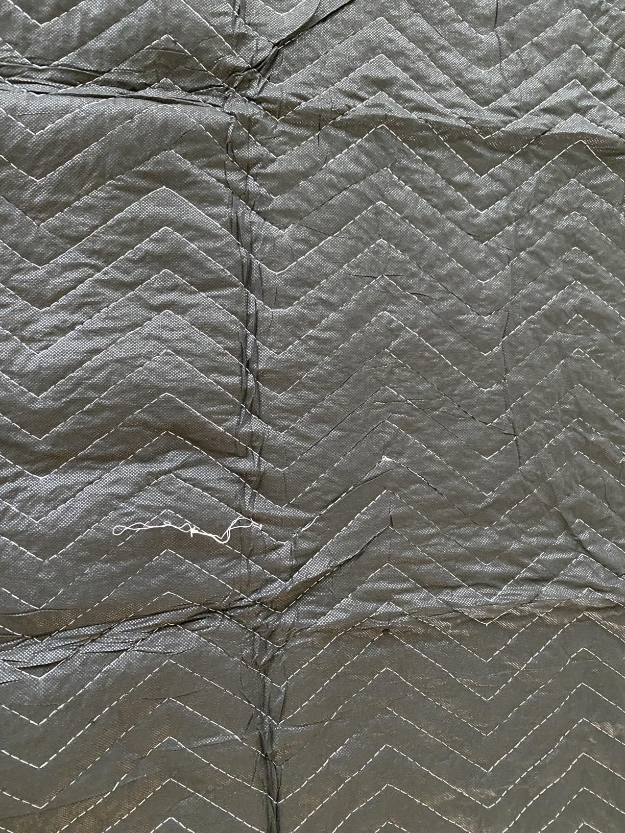 2 Pk Heavy-Duty Moving Blankets 72x80in with 1 Large Rubber Band | Total 8.8lbs Quilted Reversible Black&Blue Blankets, Ideal for Furniture Wrapping, Moving, Shipping, Packing & Renovation customer photo 2
