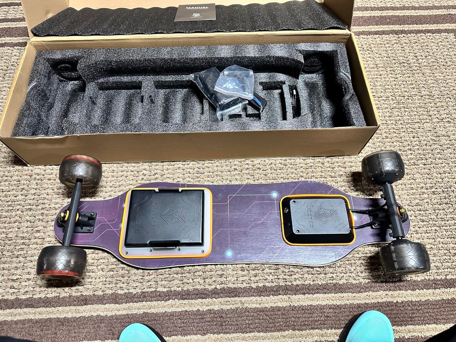 UDITER (S3/Pixel/Mini) Electric Skateboard, Full-Screen Deck & Swap-Battery, 24/12 Miles Max Range, Dual 600W Hub-Motors with 4 modes, 105*65mm PU Wheels, Smooth Braking, 330lb Max Load, UL-Certified customer photo 2