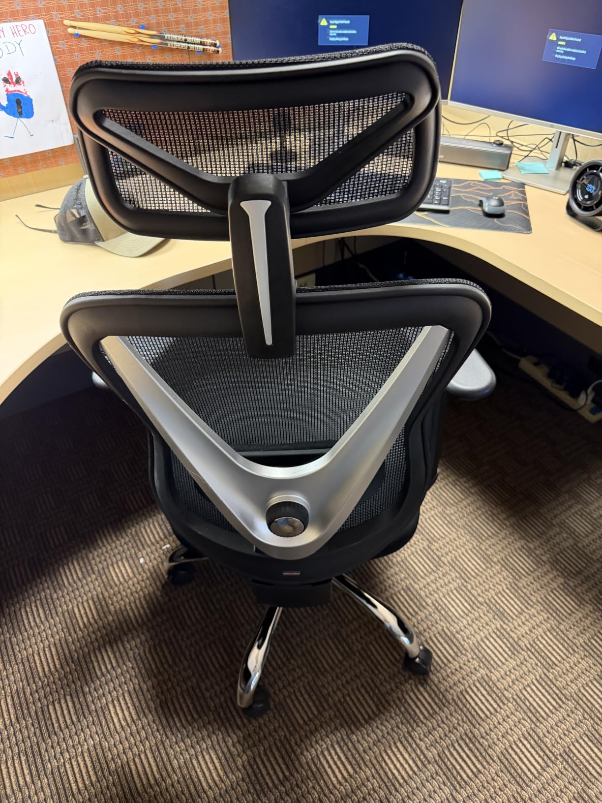 HOLLUDLE Ergonomic Mesh Office Chair - 3D Adjustable Lumbar Support & 3D Armrests, V-Shaped Back, Adjustable Desk Chair for Office & Home, White customer photo 2