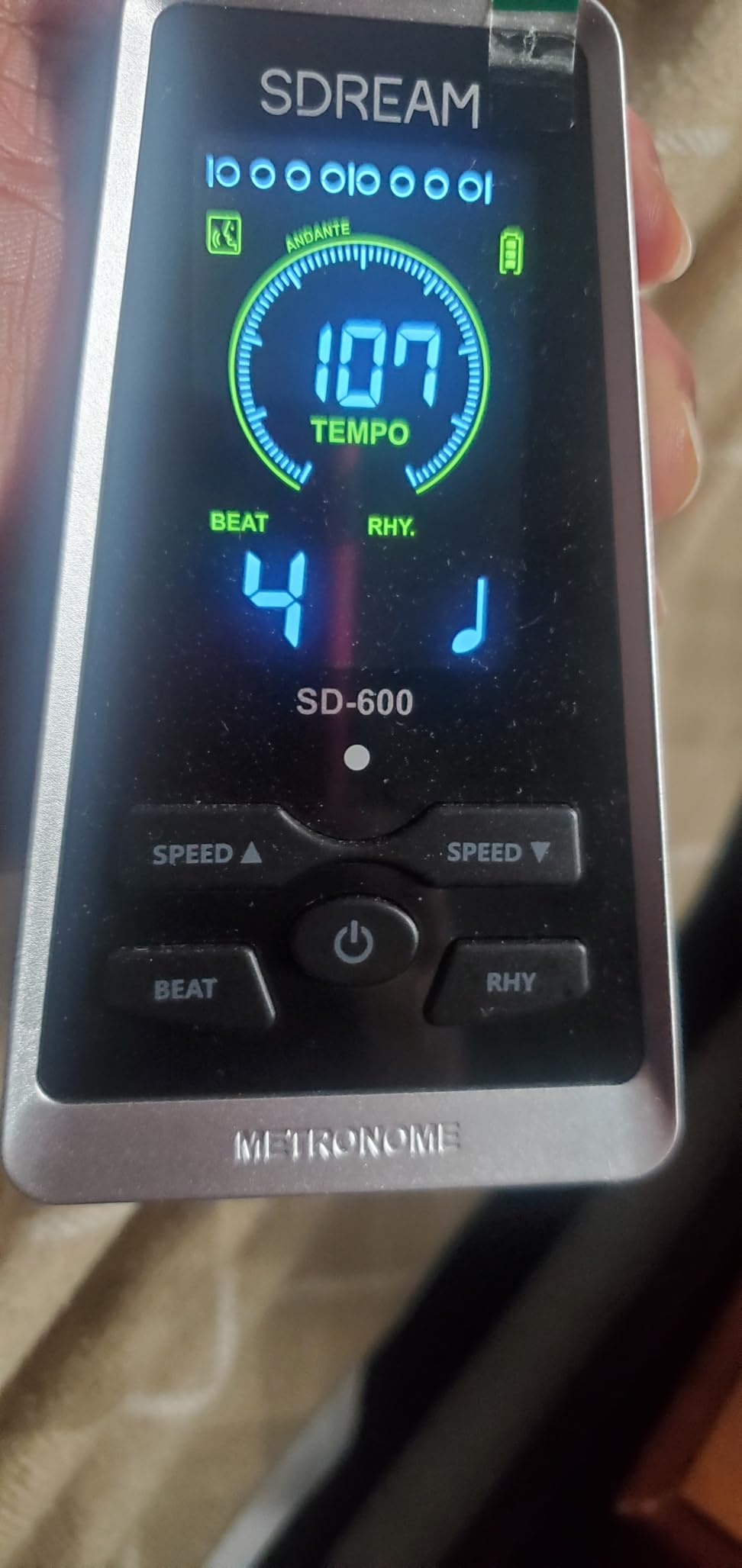 Digital LCD Display Metronome For Piano Guitar Drums Violin Ukulele Practice, Rhythm Beat Speed Adjustable, Rechargeable, Electronic Metronome with Volume Knob customer photo 1