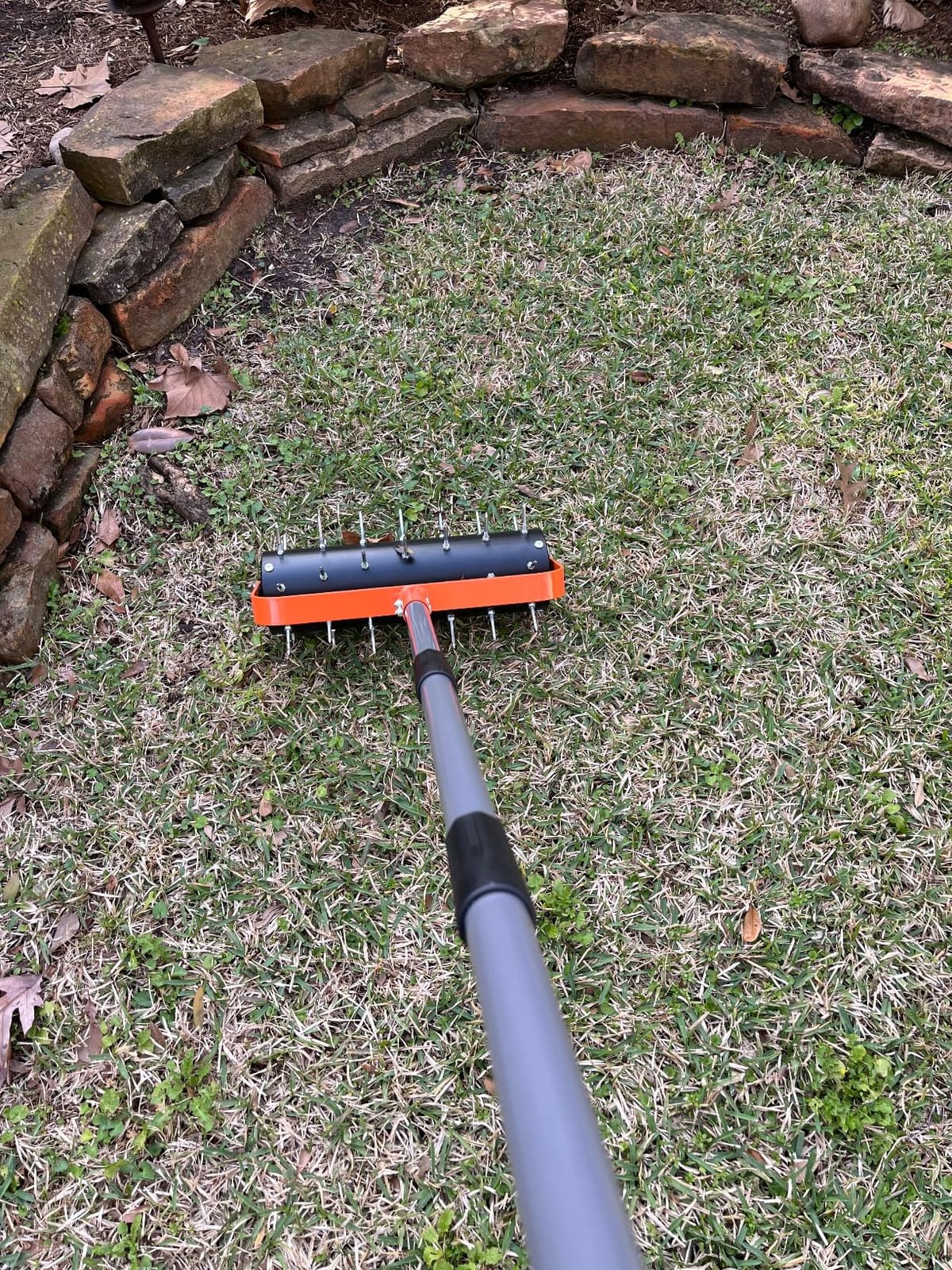Walensee Rolling Lawn Aerator, Heavy Duty Manual Aerator with 42 Spikes | Adjustable Handle, 71