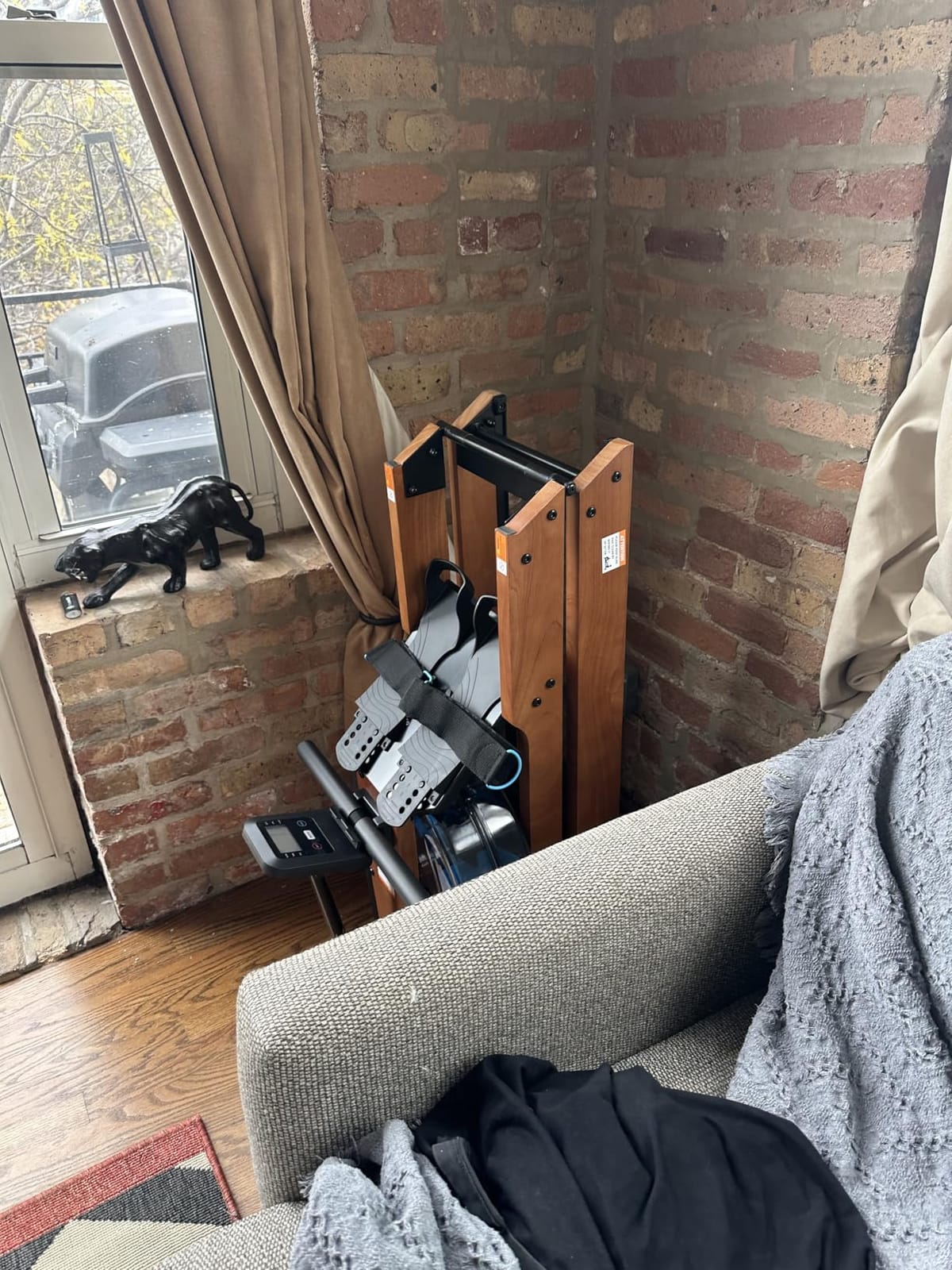 MERACH Water Rowing Machine, Foldable & Space-Saving, 400lbs Capacity | Immersive Rowing Feel, Water Resistance Adjustment, Leak-Free and Sturdy, Premium Solid Wood Frame with 10-Min Easy Assembly customer photo 1