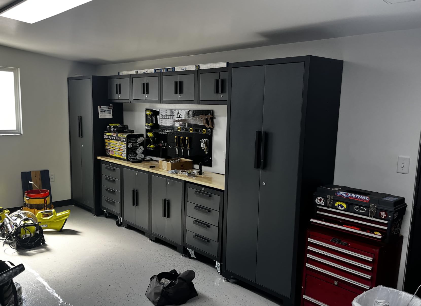 Torin 12 Piece Garage Storage Cabinet System, Workshop Cabinet Set in Black customer photo 1