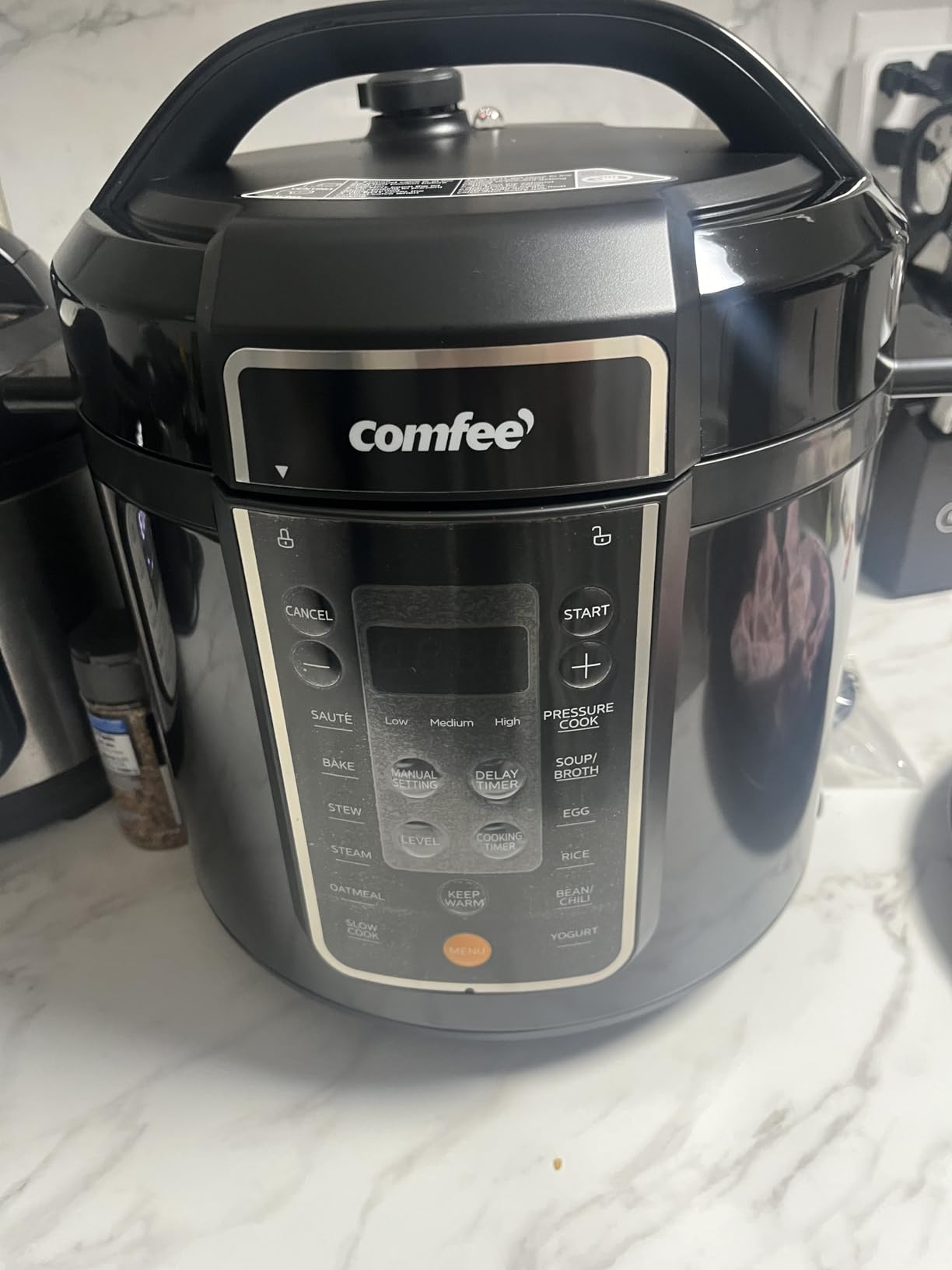 COMFEE' 12-in-1 Electric Pressure Cooker, 6 Quarts, Nonstick Pot customer photo 1