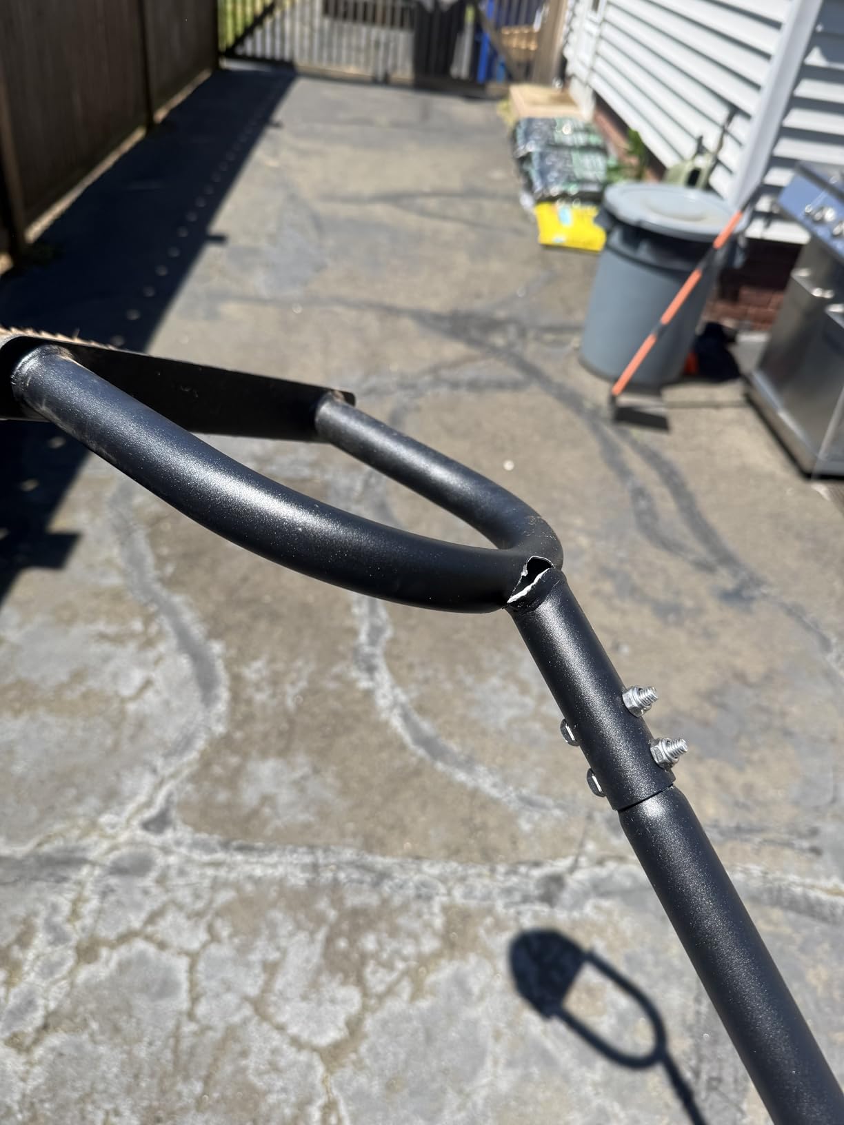 Edger Lawn Tool 41in Border Edger with Tempered Spring Steel Blade | Long Rubber Handle Wide Footplate Rustproof Manganese Steel Half Moon Edger for Garden Maintenance customer photo 1