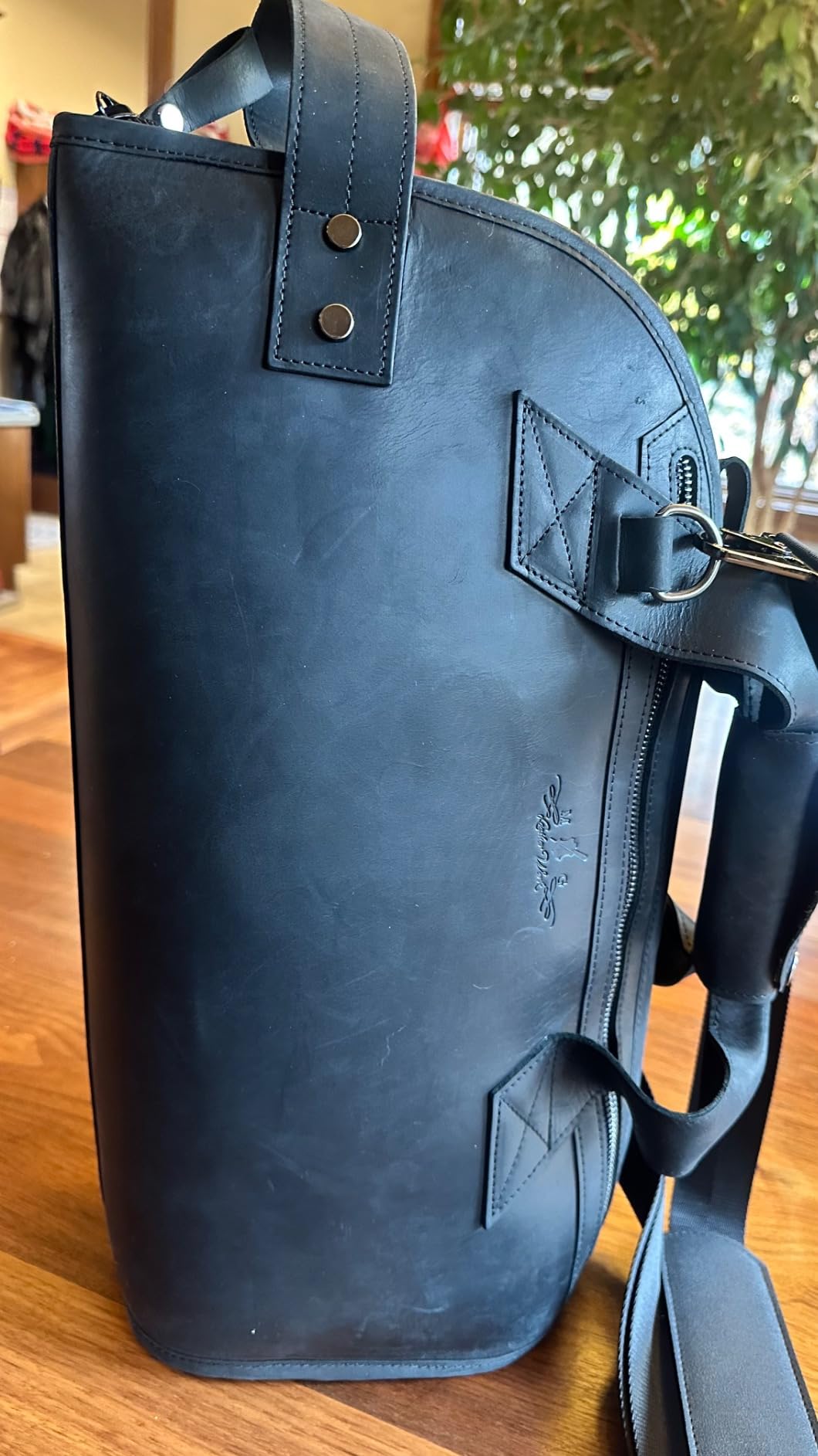 Leather Trumpet Gig Bag. Padded, Lightweight & Water-Resistant, w. Shoulder Strap & Handle. Durable Protection w. Accessory Pocket customer photo 1