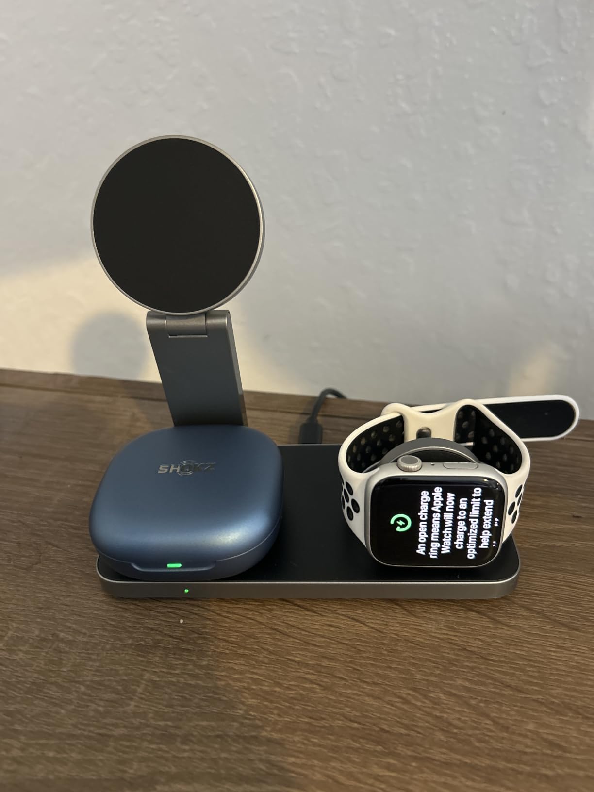 UEQ Foldable 3 in 1 Wireless Charging Station for Apple Magsafe Charger Stand, Fast Magnetic Wireless Charger Station for iPhone 17 Air 16 15 14 13 12 Series, Airpods Pro, Apple Watch Ultra customer photo 1