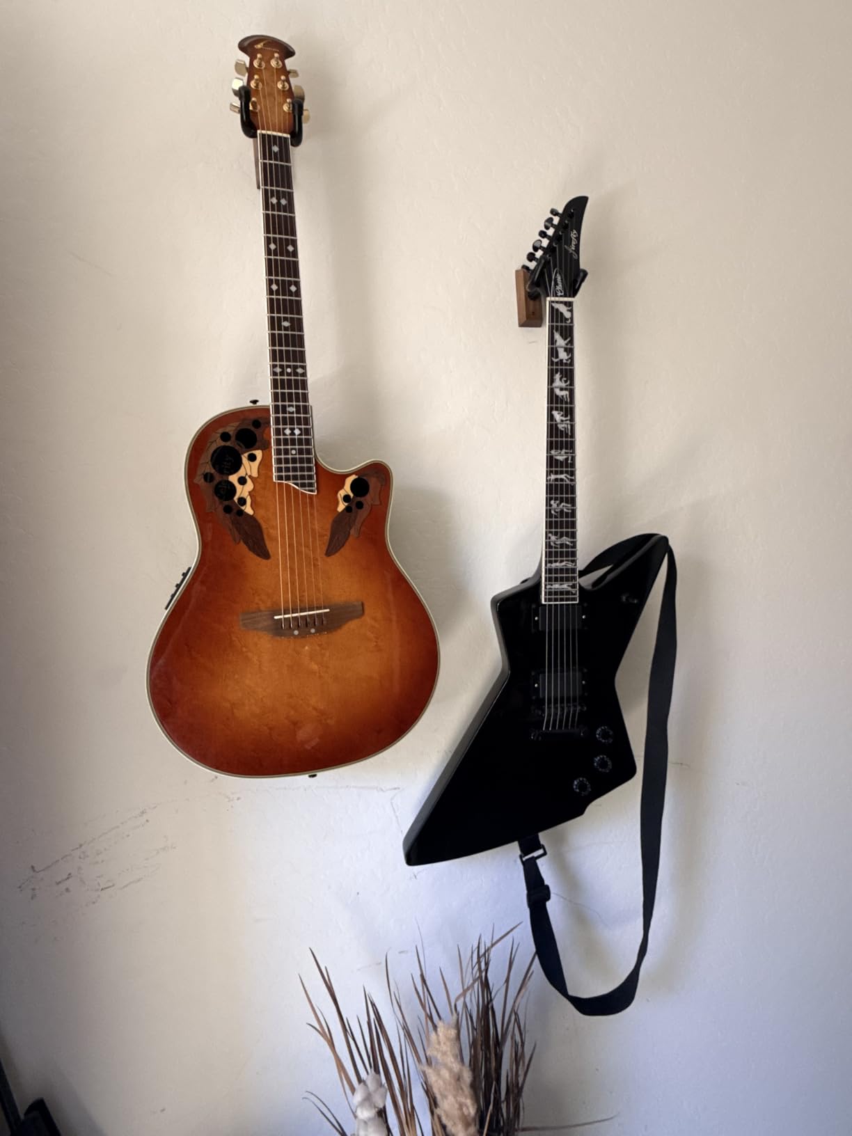 Firefly FFLX Solid Body Electric Guitar,Mahogany Guitar body,Stainless steel and ball end frets,rosewood fretboard(Black Color). customer photo 1