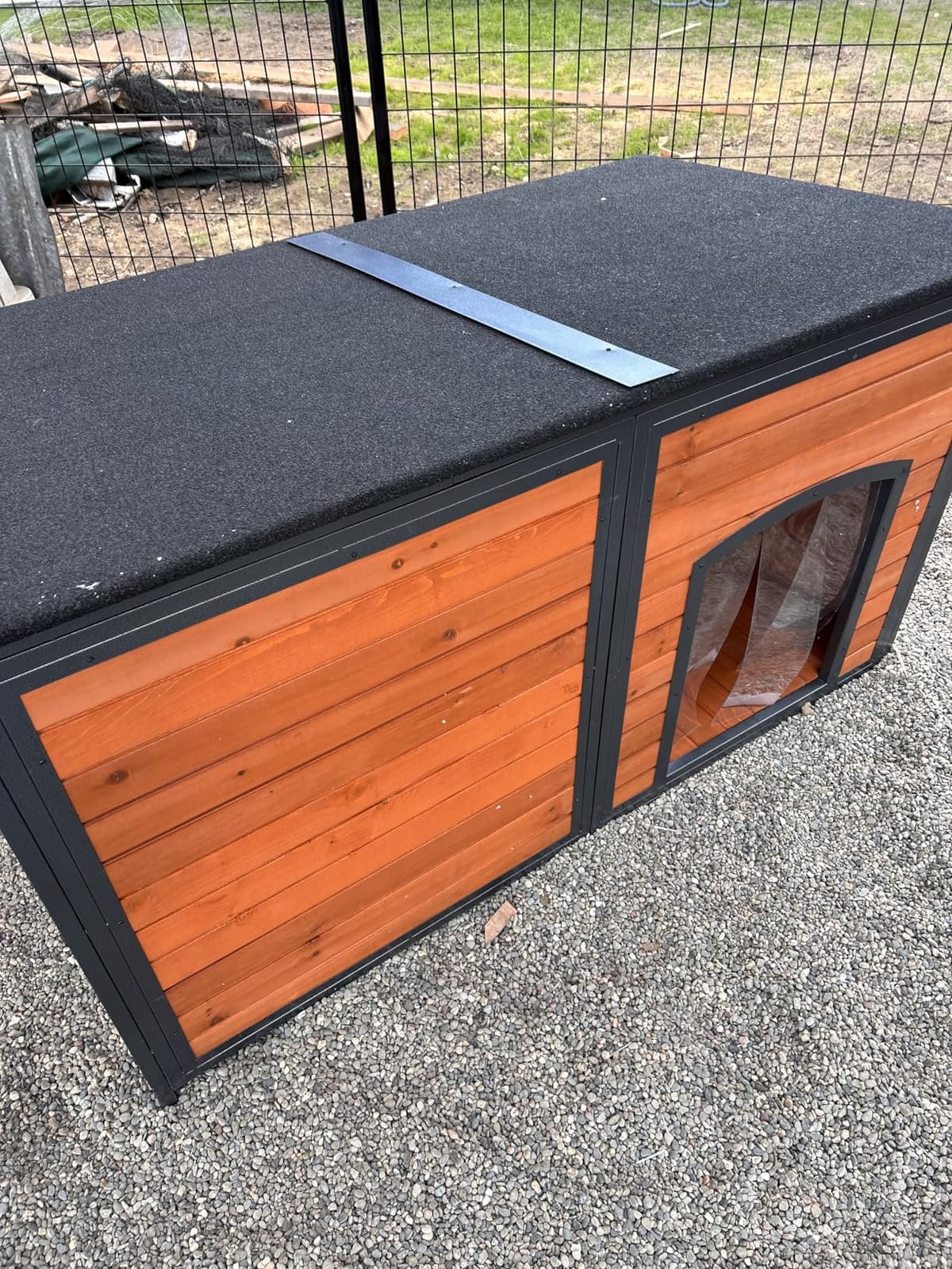 Outdoor XXL Insulated Wooden Dog House Weatherproof Chew Resistant Frame | 6-Side Foam Insulation, 280 LBS High Load Capacity, Chew-Resistant Metal Frame, Asphalt Roof & Removable Floor customer photo 1