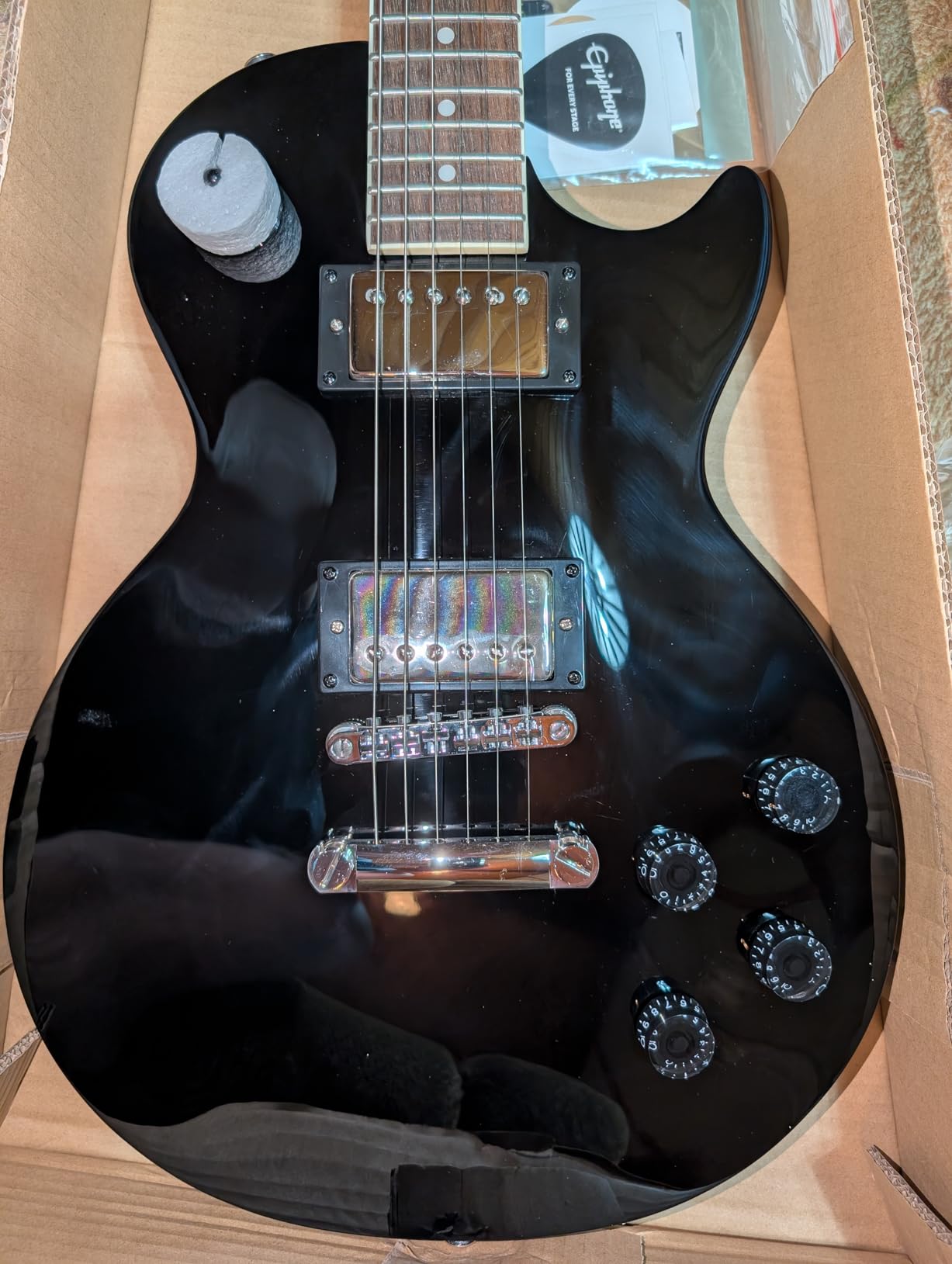 Epiphone Les Paul Tribute, Heritage Cherry Sunburst customer photo 1